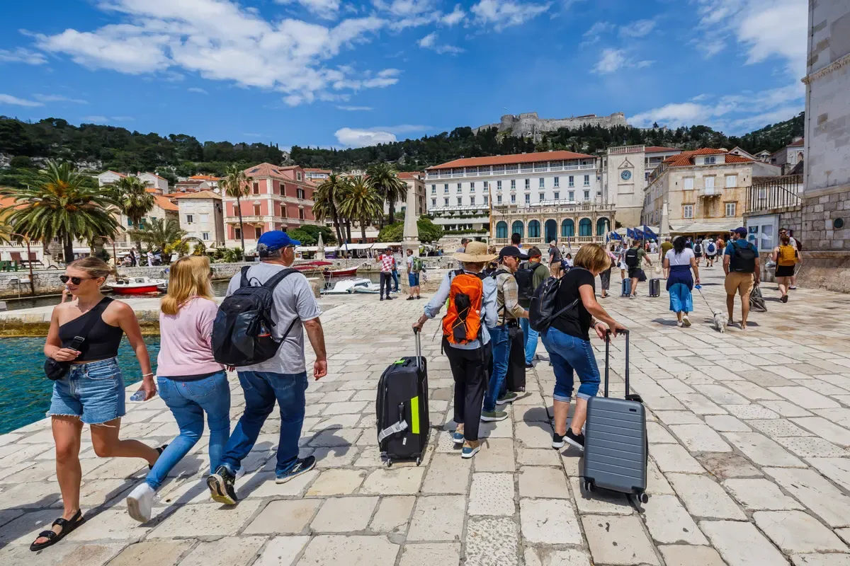 Exzesse betrunkener Besuchender und schlechtes Benehmen in der Öffentlichkeit werden in Split nicht mehr toleriert.