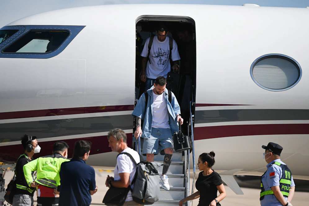 Messi am Flughafen von Peking