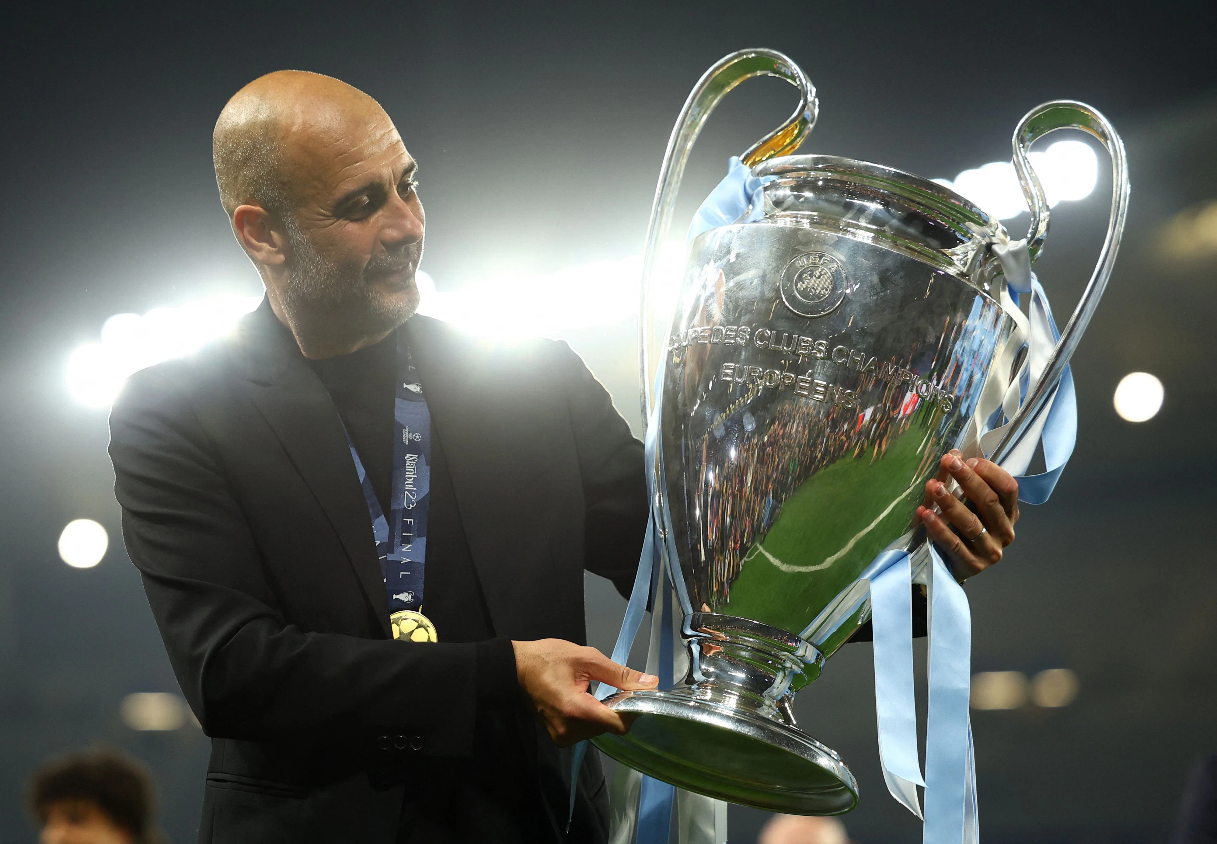 Pep Guardiola überlegt, Manchester City zu verlassen. 