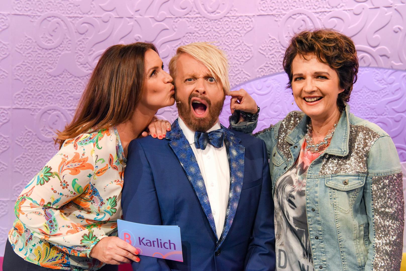 "Wer Schlager liebt, weiß, was Gefühle sind": Darüber plauderte Monika in der "<strong>Barbara Karlich</strong> Show" u.a. mit <strong>Ross Antony</strong>.