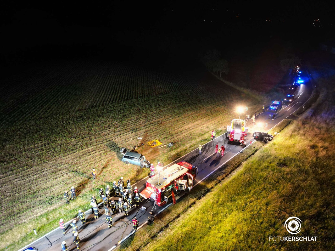 Heute.at - Zwei Tote (36, 16) bei Frontal-Crash auf gerader Straße