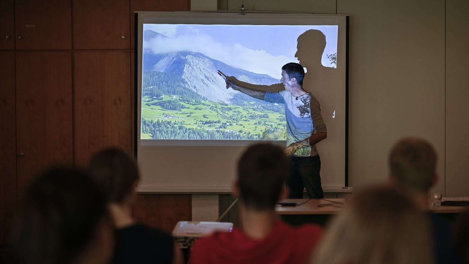 Man rechnet damit, dass die Felsen in den kommenden Wochen abstürzen oder abrutschen werden.