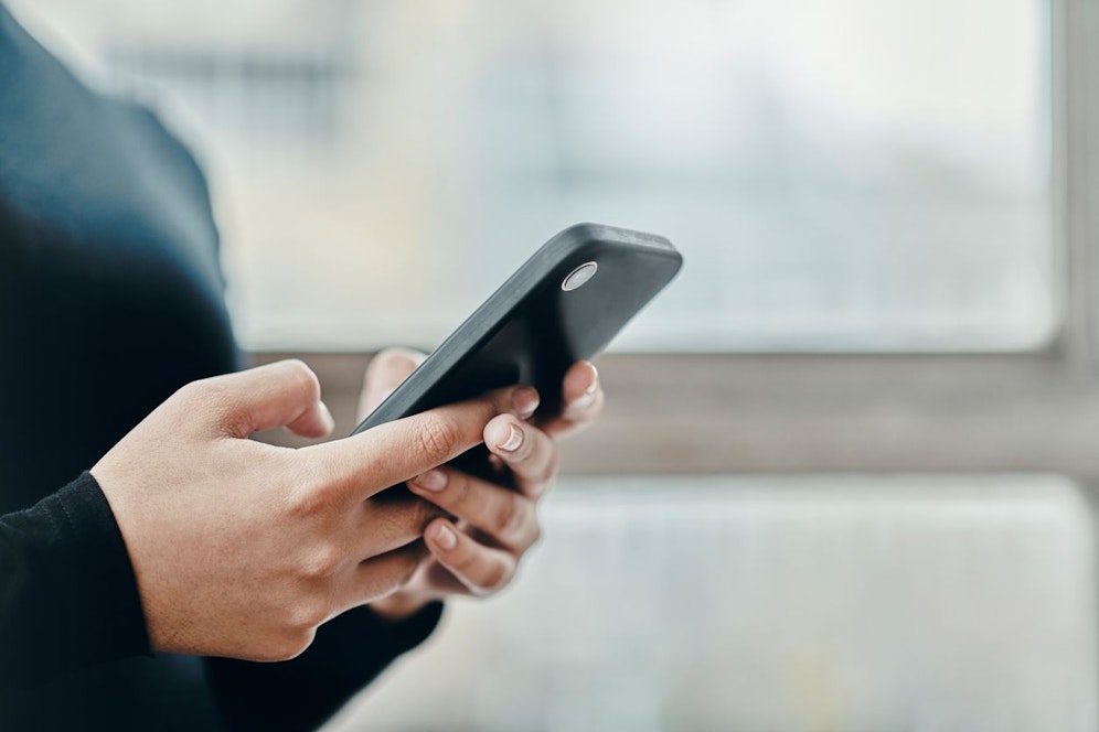 Österreichweit machen dieser Tage viele Betrugs-SMS die Runde. Die Polizei warnt eindringlich davor. (Symbolbild)