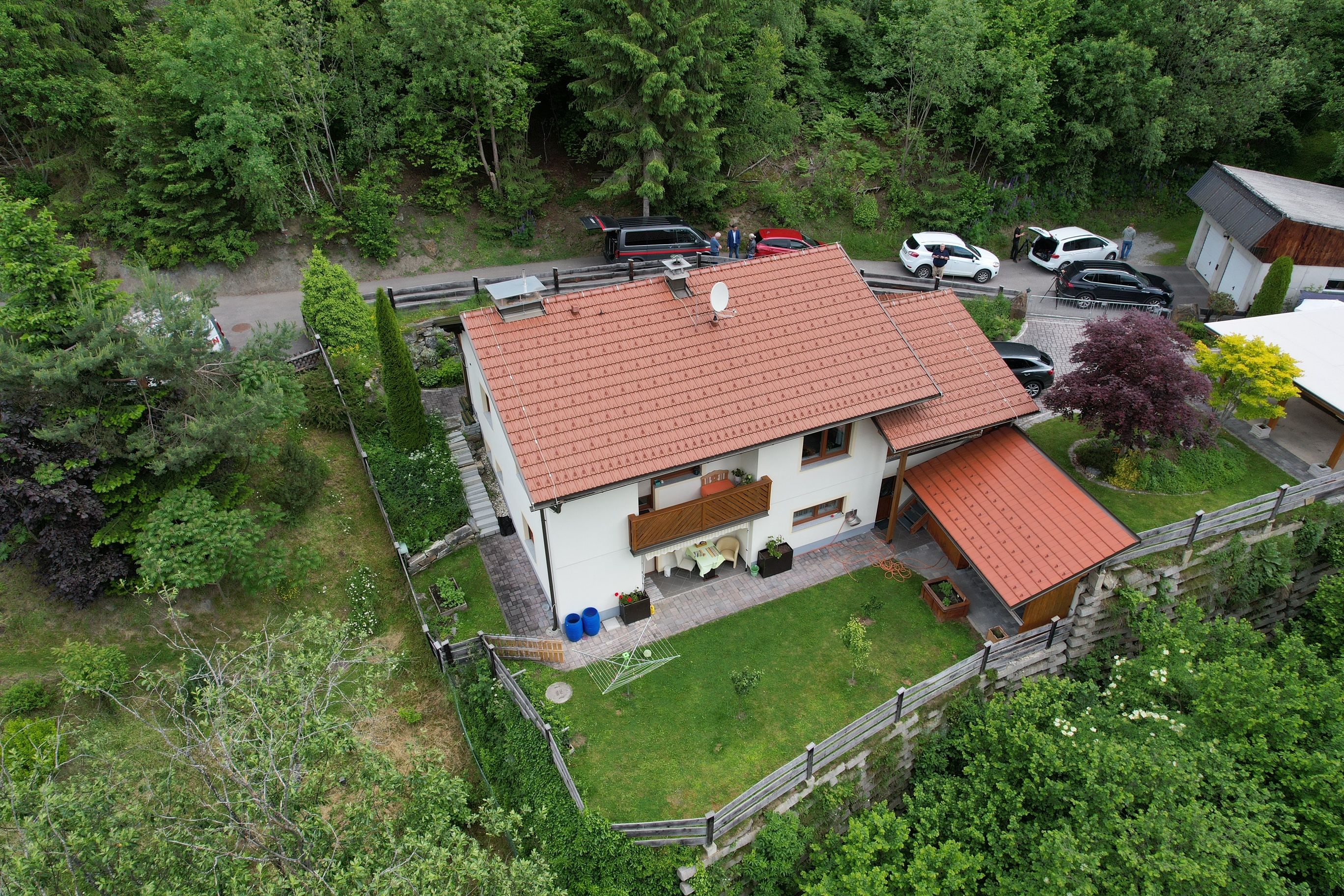 Die Ermittlungen zu der schrecklichen Bluttat laufen weiterhin auf Hochtouren. 