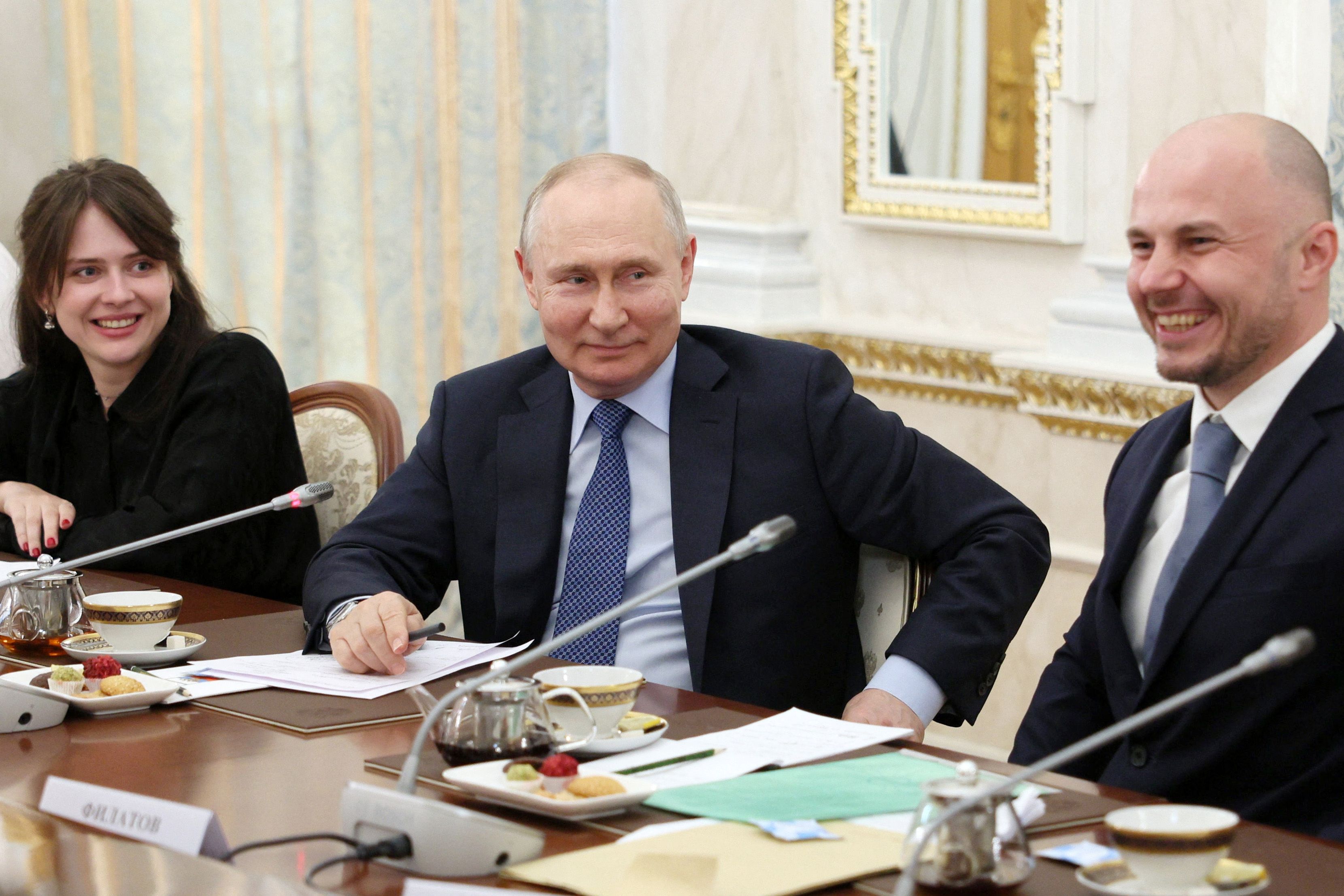 Putin gab zu, dass Moskaus Truppen in der Ukraine unter einem Mangel an militärischer Ausrüstung litten.