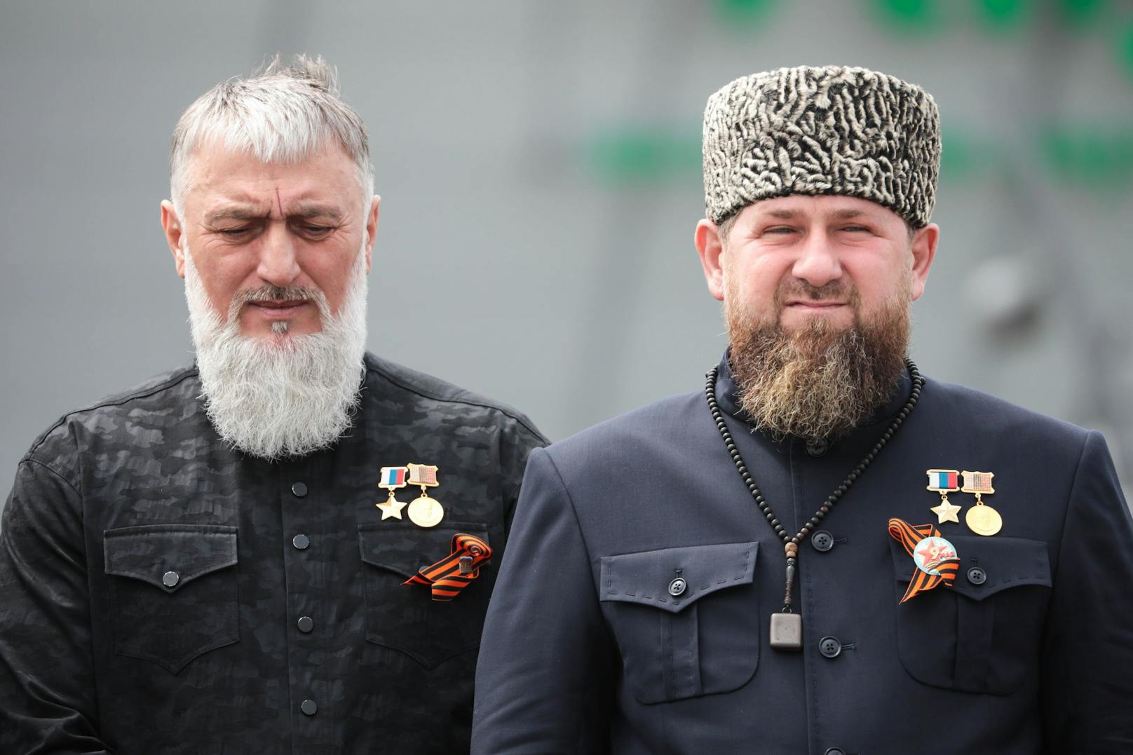 Adam Delimchanow (l.) und sein Cousin Ramsan Kadyrow (r.).
