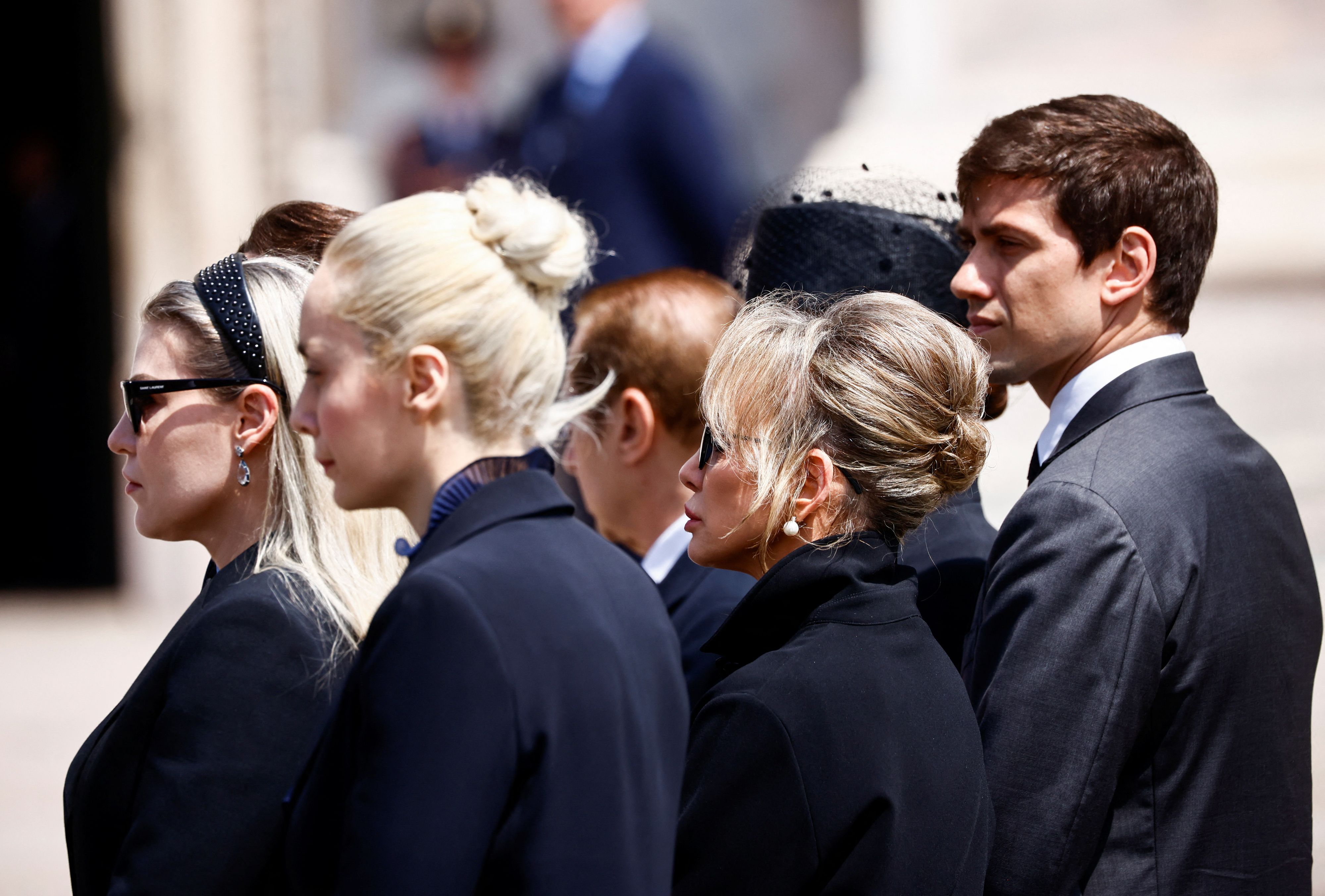 Barbara Berlusconi, Marina Berlusconi, Luigi Berlusconi und Marta Fascina 