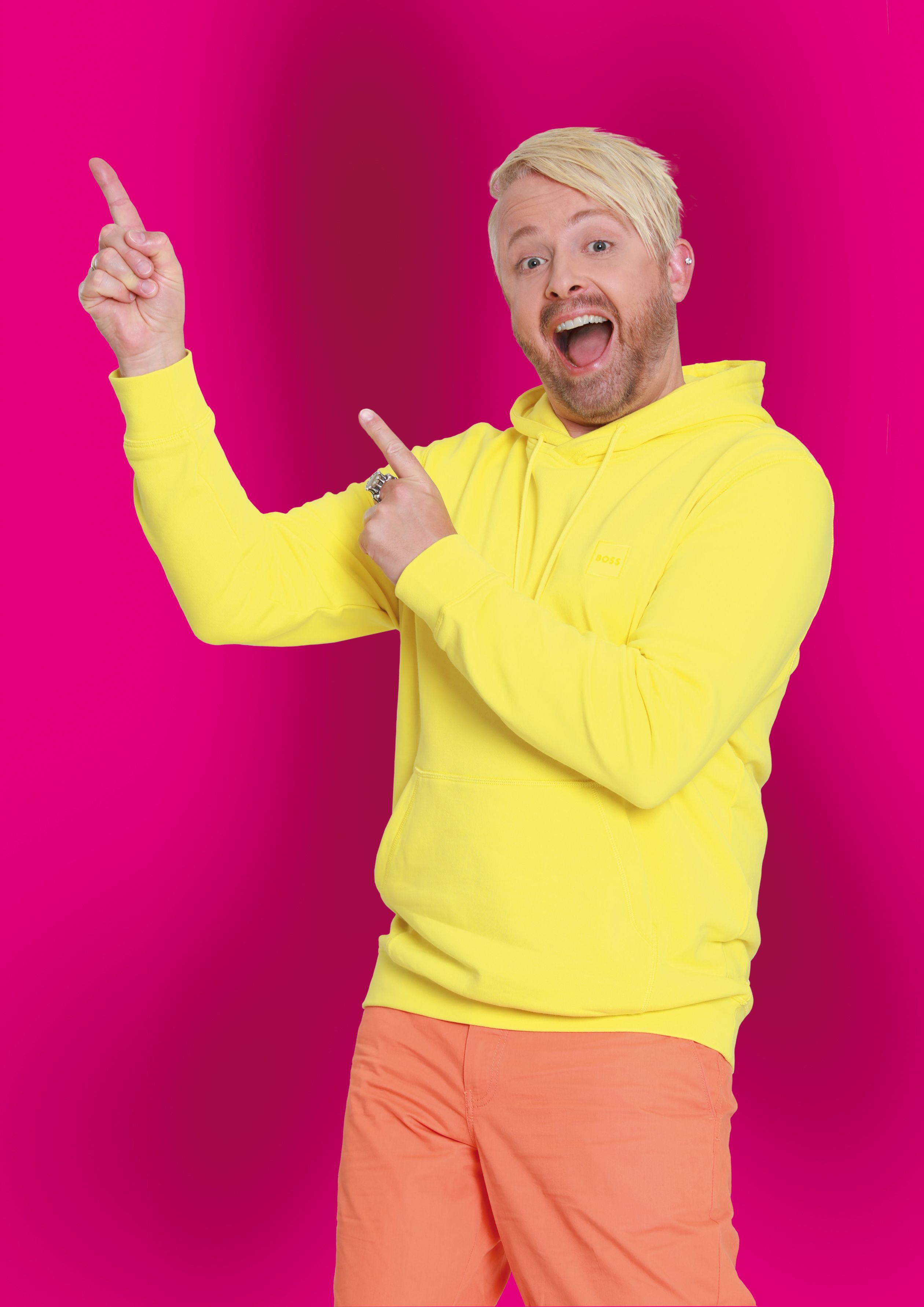 Schlagerstar <strong>Ross Antony</strong> singt nicht nur von Liebe, er schenkt sie auch – zu 100%!