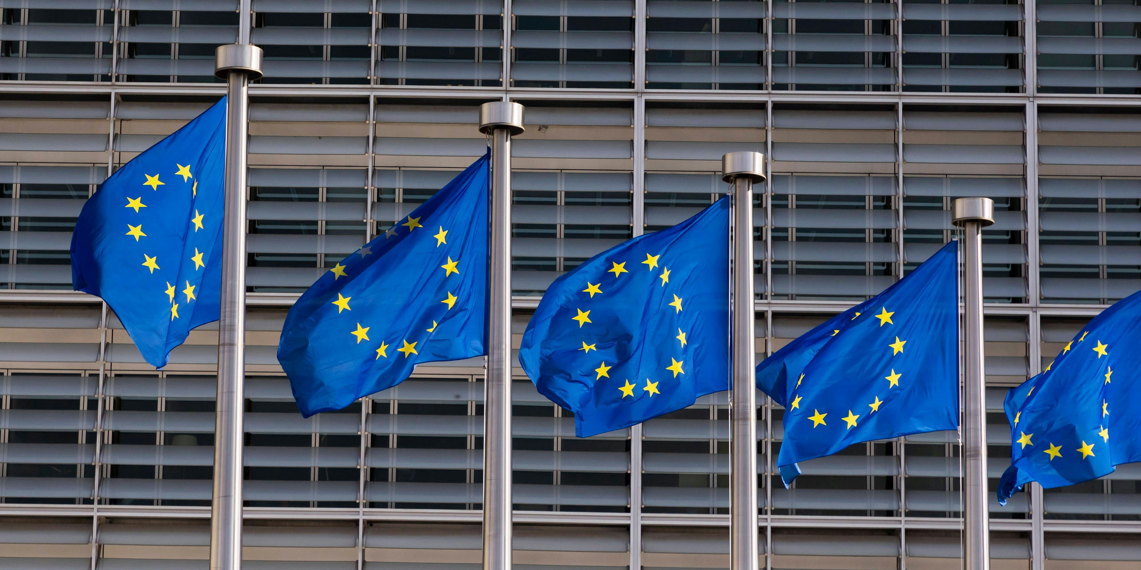 Die EU-Kommission setzt künftig nicht mehr auf die Dienste der beiden Unternehmen Huawei und ZTE.