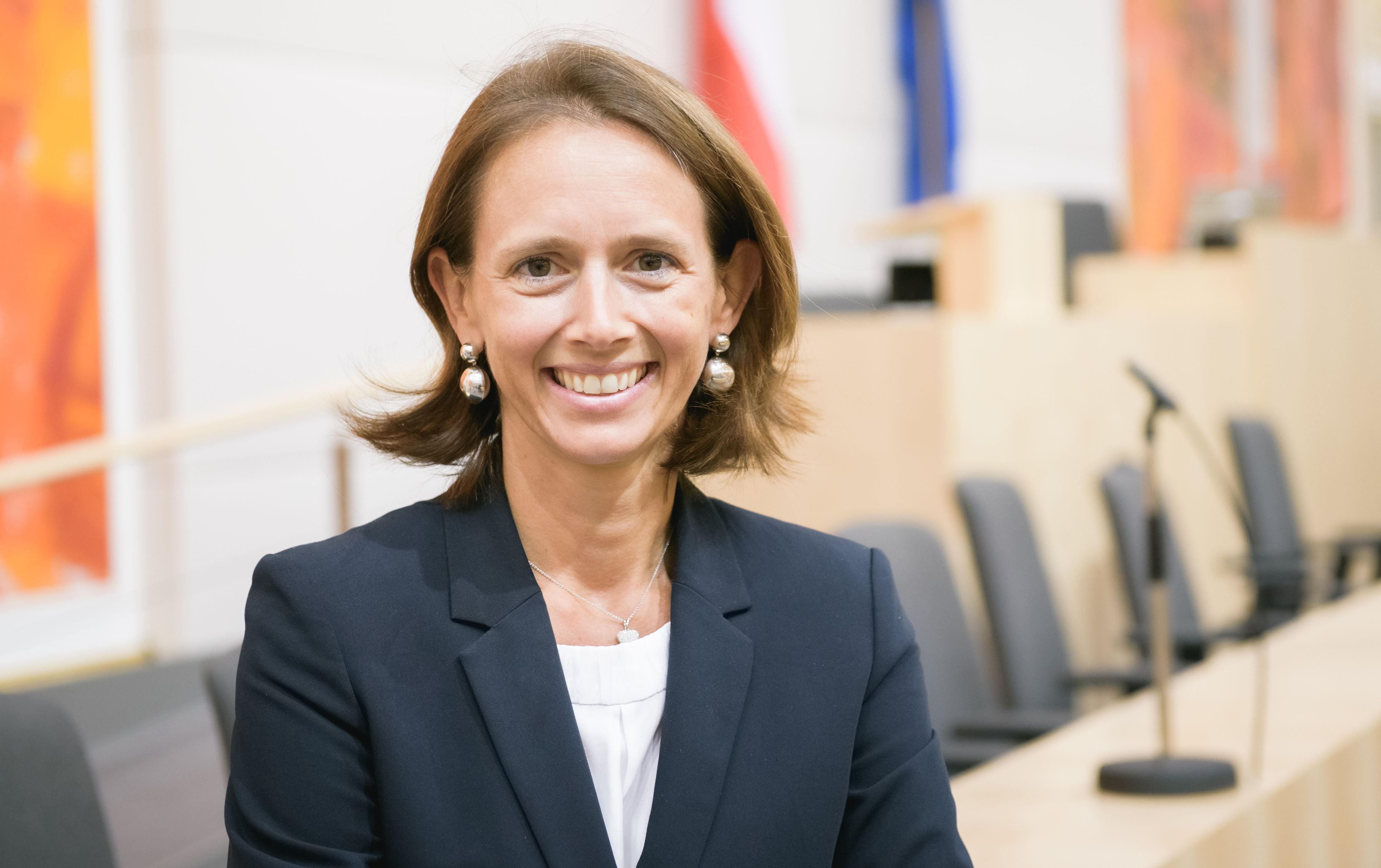 Therese Niss, Vorständin der MINTality Stiftung, vergibt "den besten Praktikumsplatz aller Zeiten".