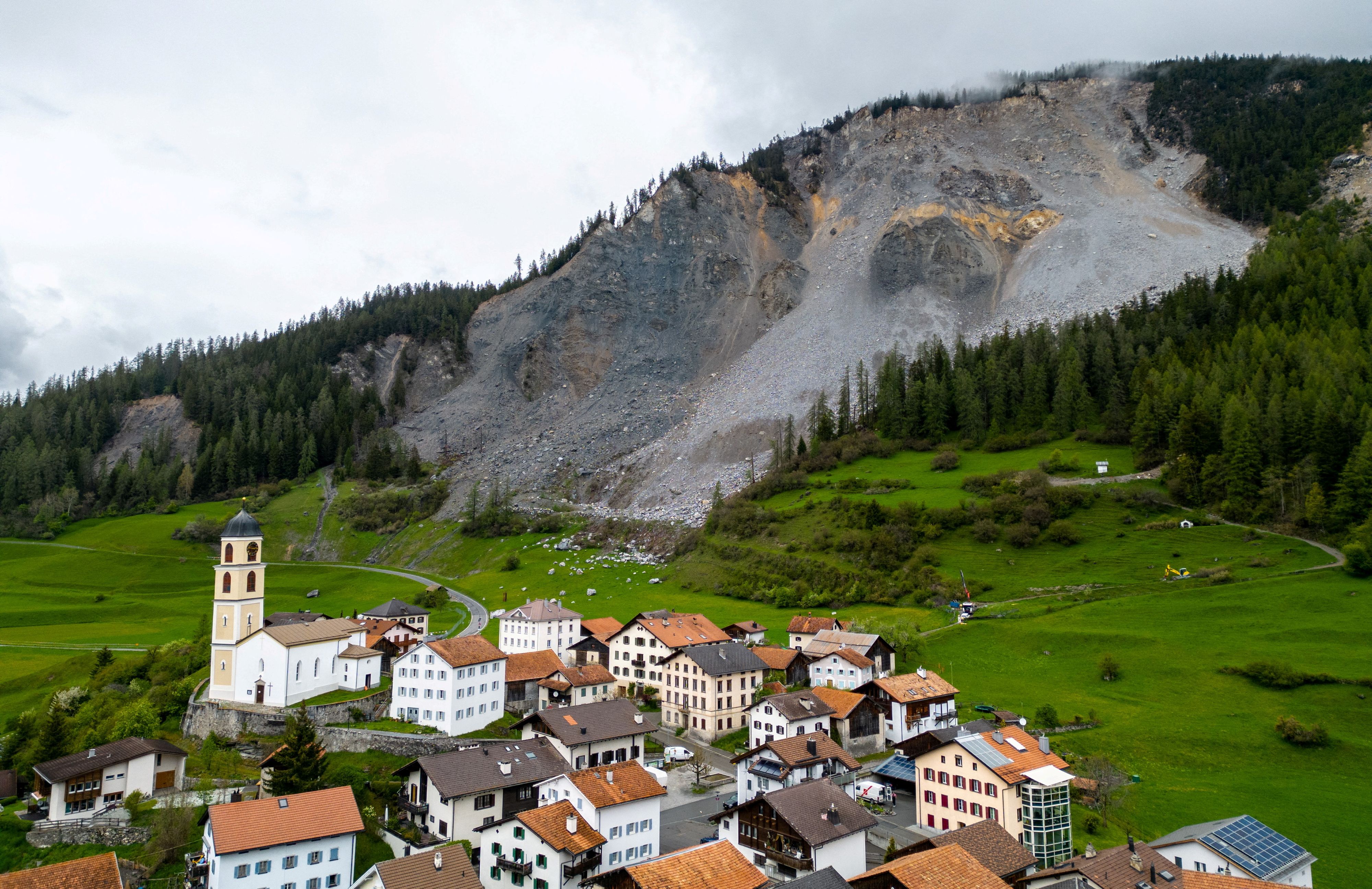 Brienz im Kanton Graubünden: Einst lebten mehr als 100 Menschen in dem mittlerweile evakuierten Dorf.