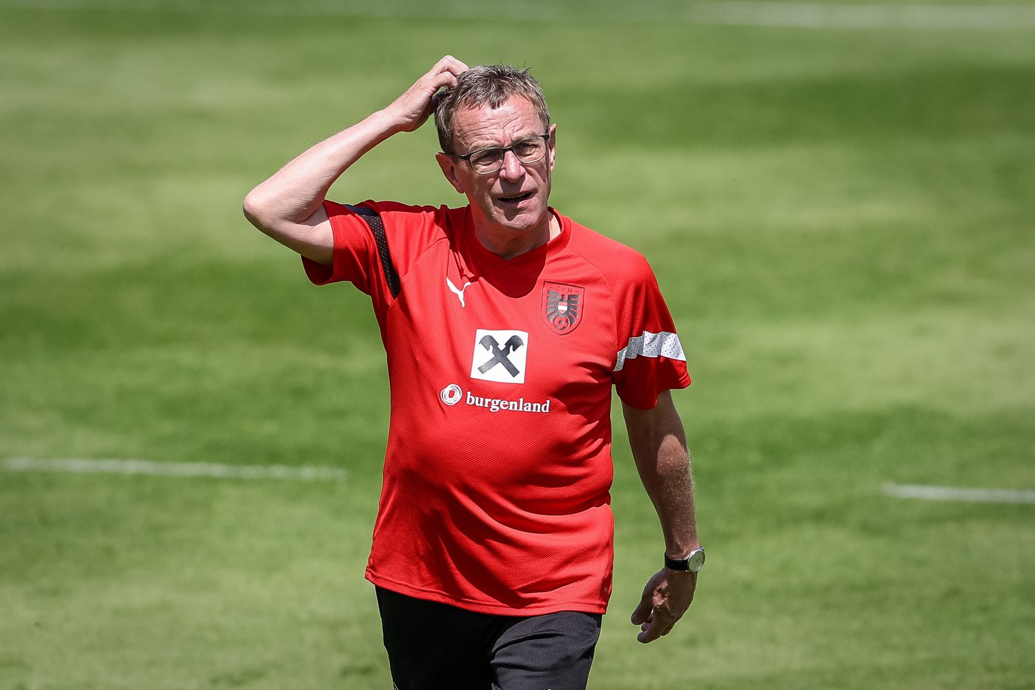 Ralf Rangnick kann mit seinem Team erst verspätet nach Belgien reisen. 