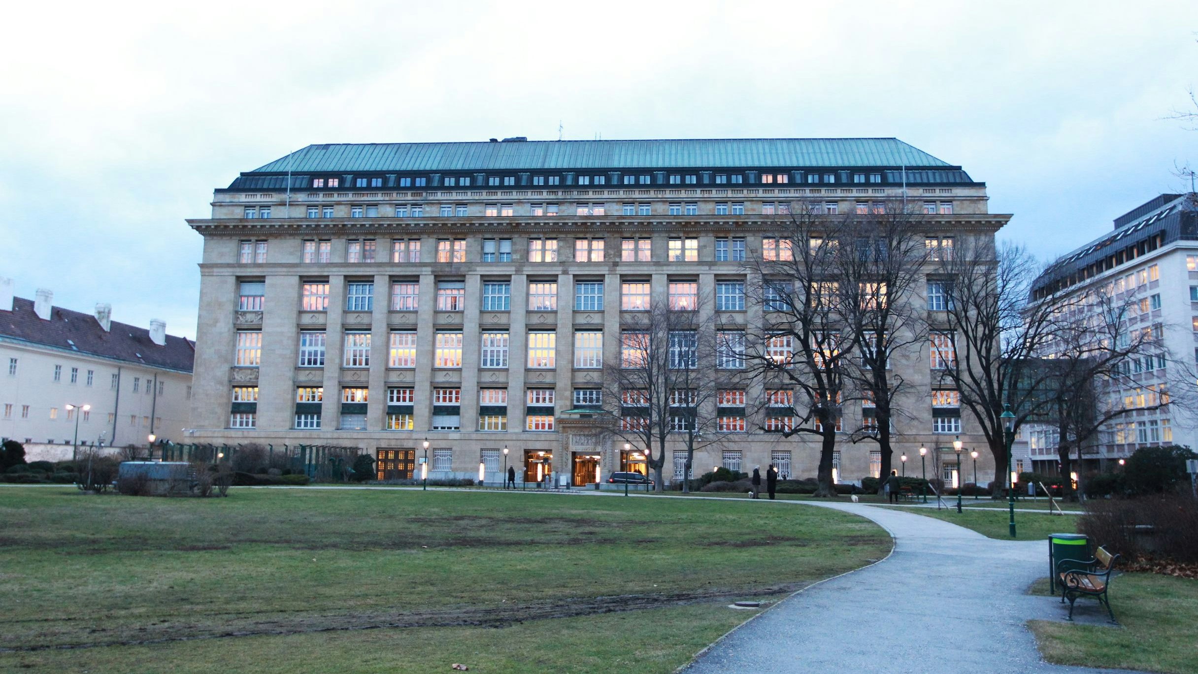 Heute.at - Banken-Boss hat düstere Geld-Prognose für Österreich