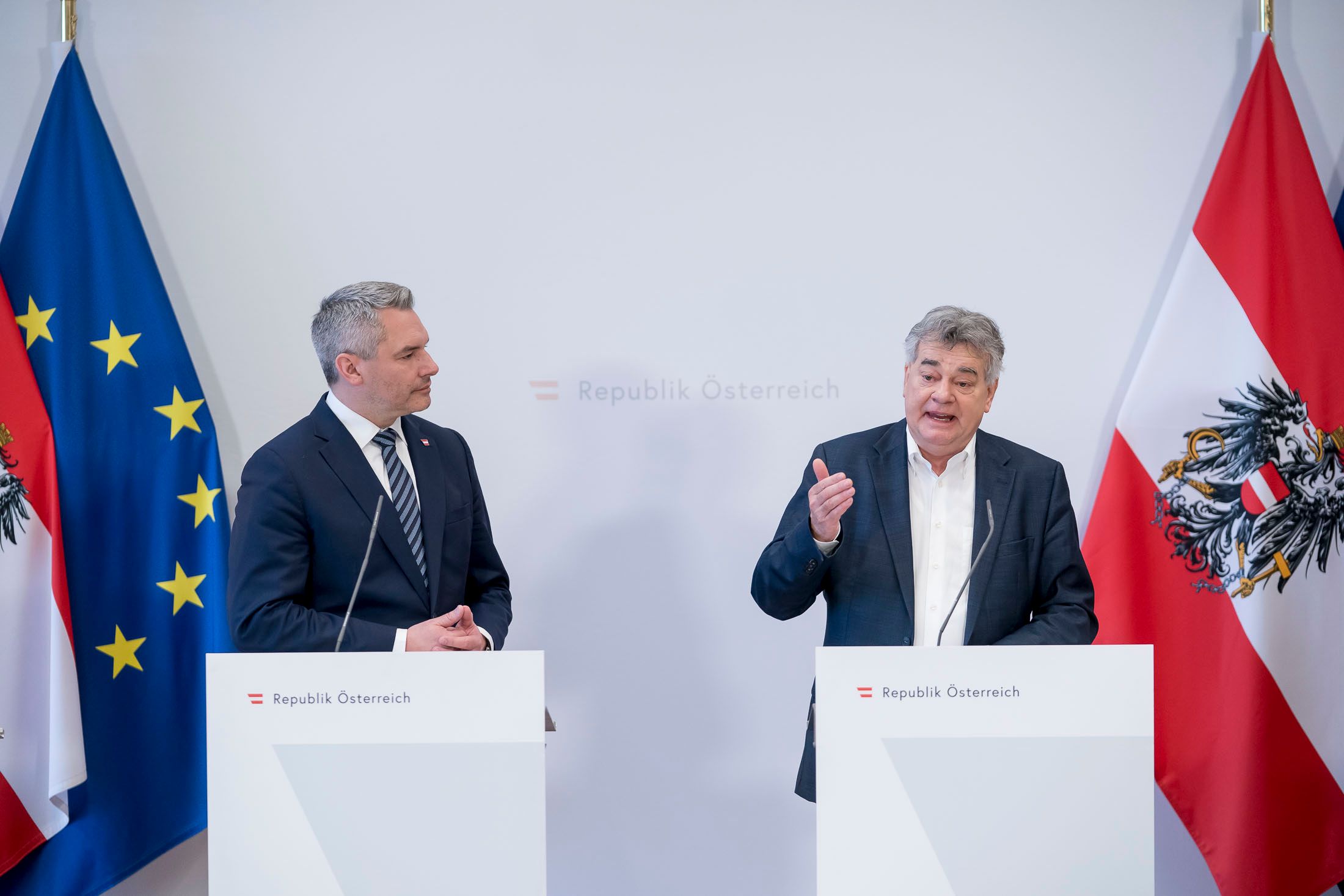 Selten aber doch – Schwarz und Grün sind sich einig: mehr Väter sollen in Karenz gehen.