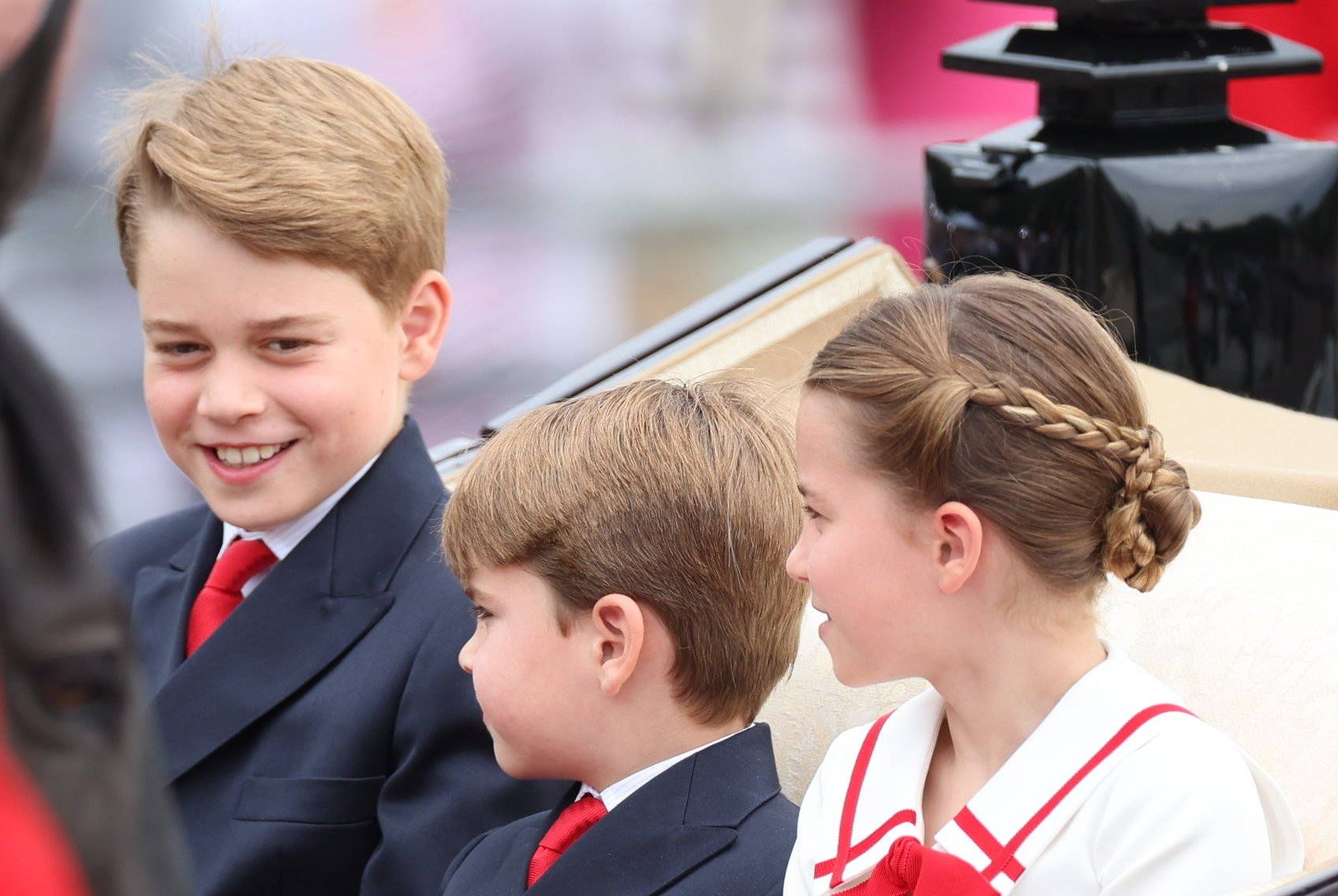 Bei dem Event durften auch Charles' Enkelkinder nicht fehlen.