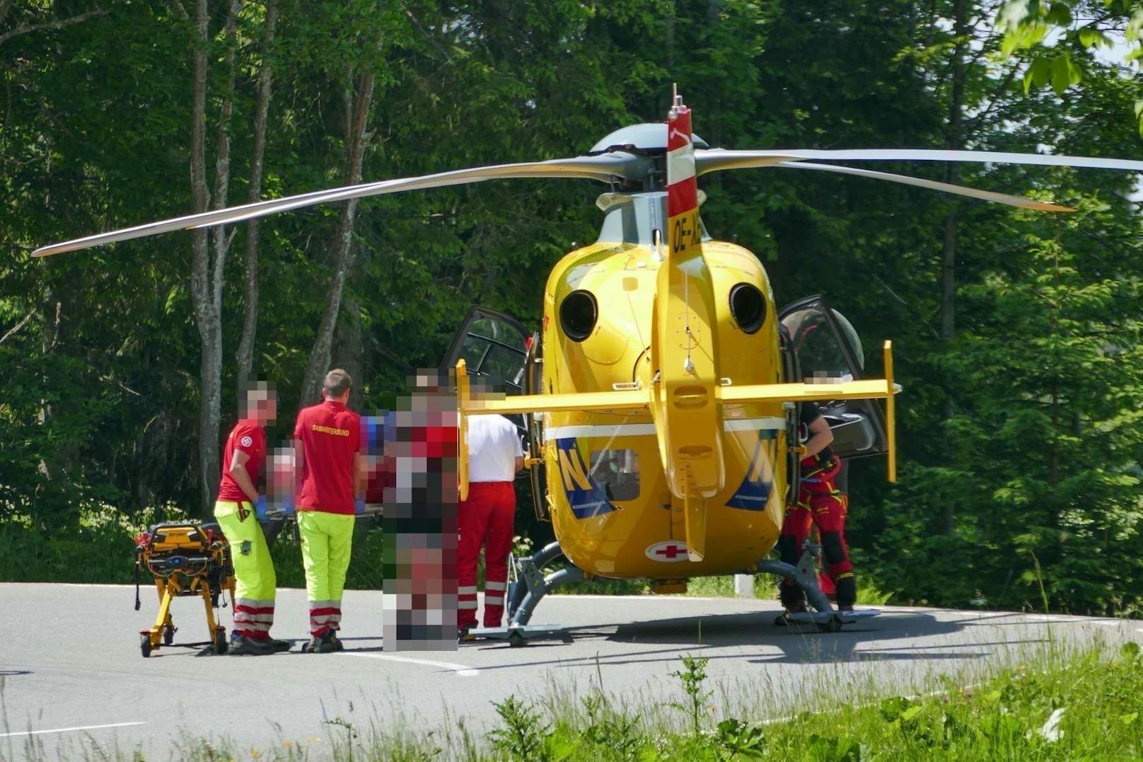 Der zweite Lenker wurde bodengebunden ins Krankenhaus Scheibbs gebracht.