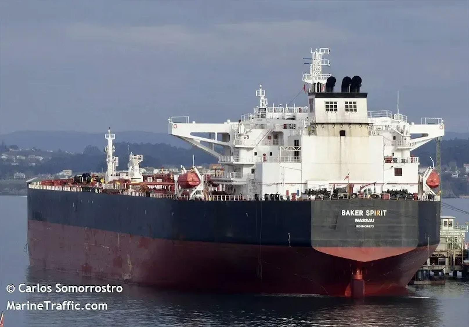 Der Öltanker "Baker Spirit" fischte den verlorenen Ruderer dann aus dem Wasser. 