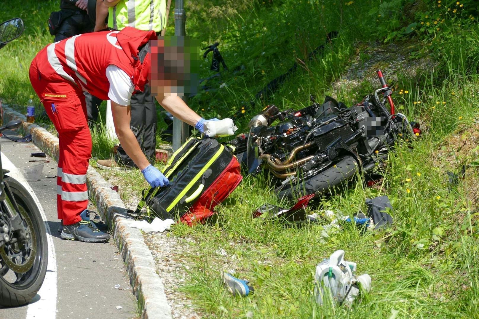 Die B28 glich einem Trümmerfeld.