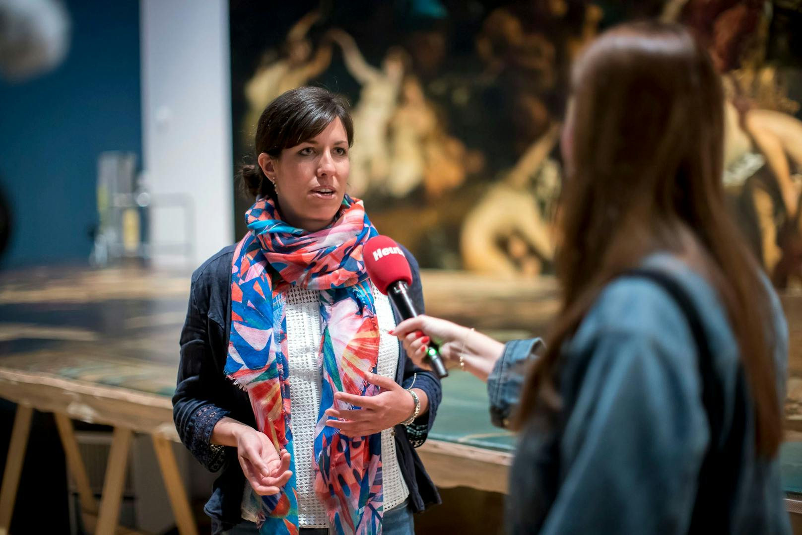 Ein Jahr lang arbeitete Kuratorin Johanna Hofer an der "Kolossal"-Ausstellung.