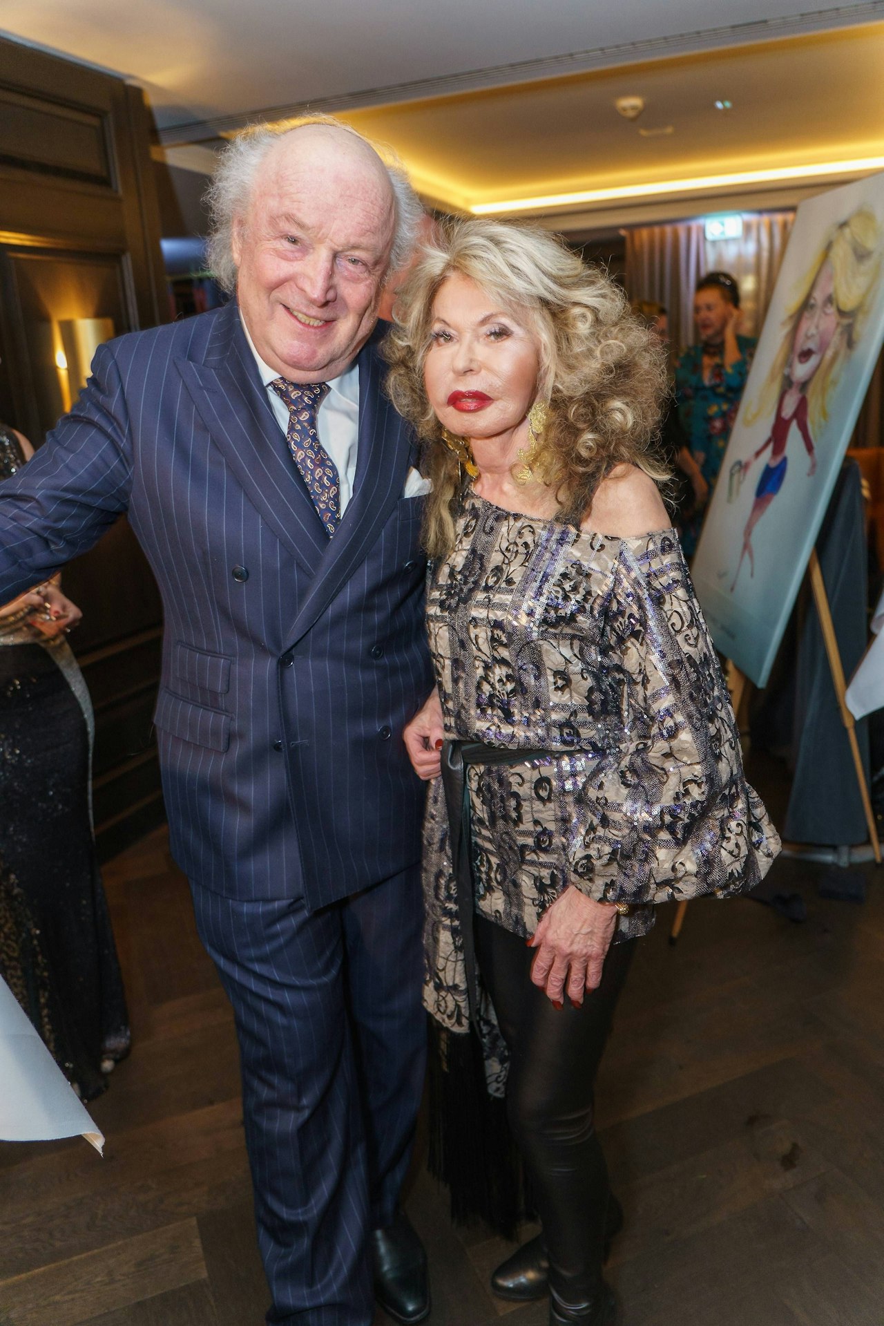 Heute.at - Warum Schiller mit neuer Begleitung auf Party ging