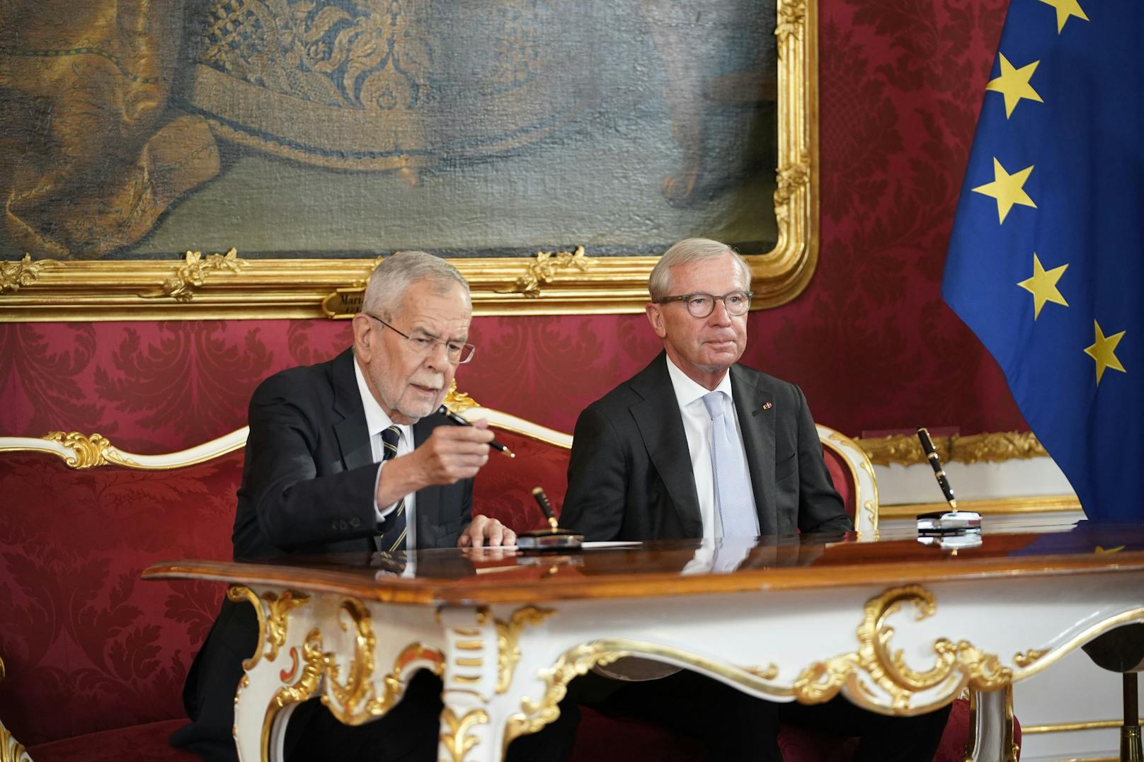 Am Montag wurde Wilfried Haslauer von Bundespräsident Alexander Van der Bellen zum Landeshauptmann von Salzburg angelobt.