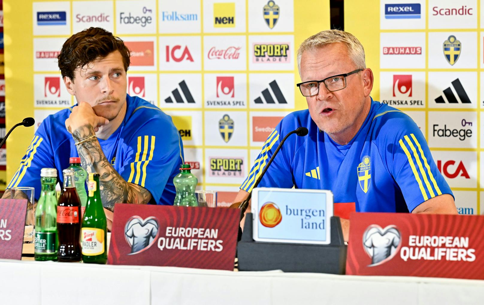 Schweden-Teamchef Janne Andersson (r.) und Kapitän Victor Lindelöf