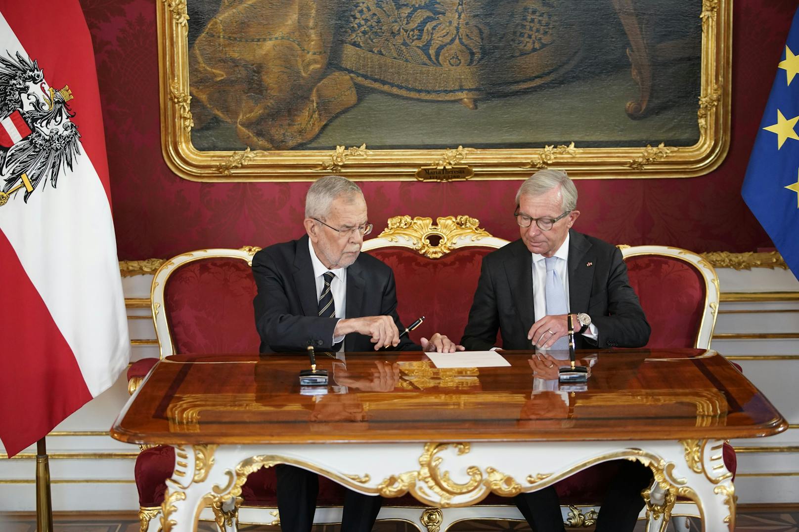 Am Montag wurde Wilfried Haslauer von Bundespräsident Alexander Van der Bellen zum Landeshauptmann von Salzburg angelobt.