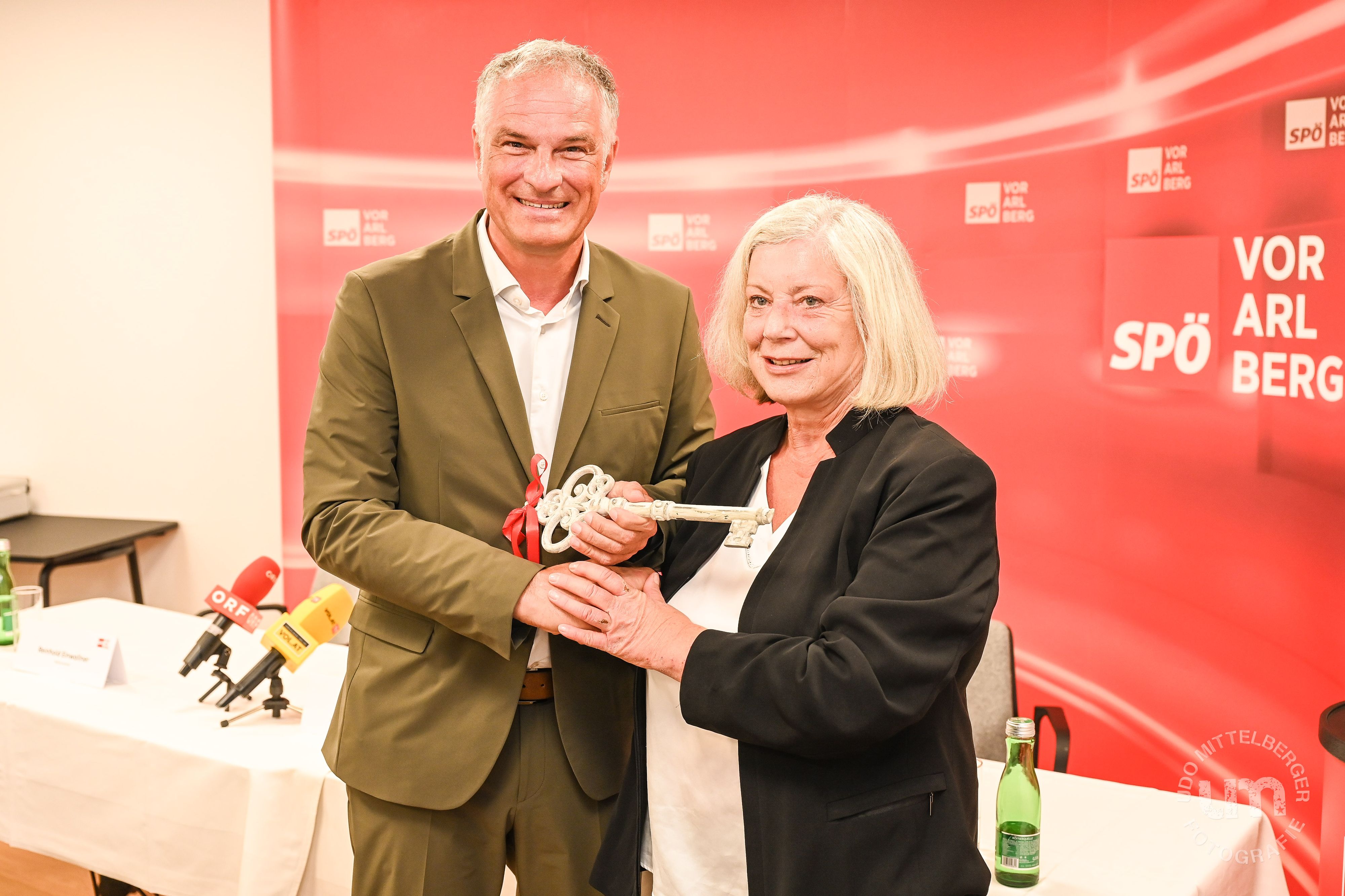 Designierter Landesparteivorsitzender Mario Leiter mit Vorgängerin Gabi Sprickler-Falschlunger