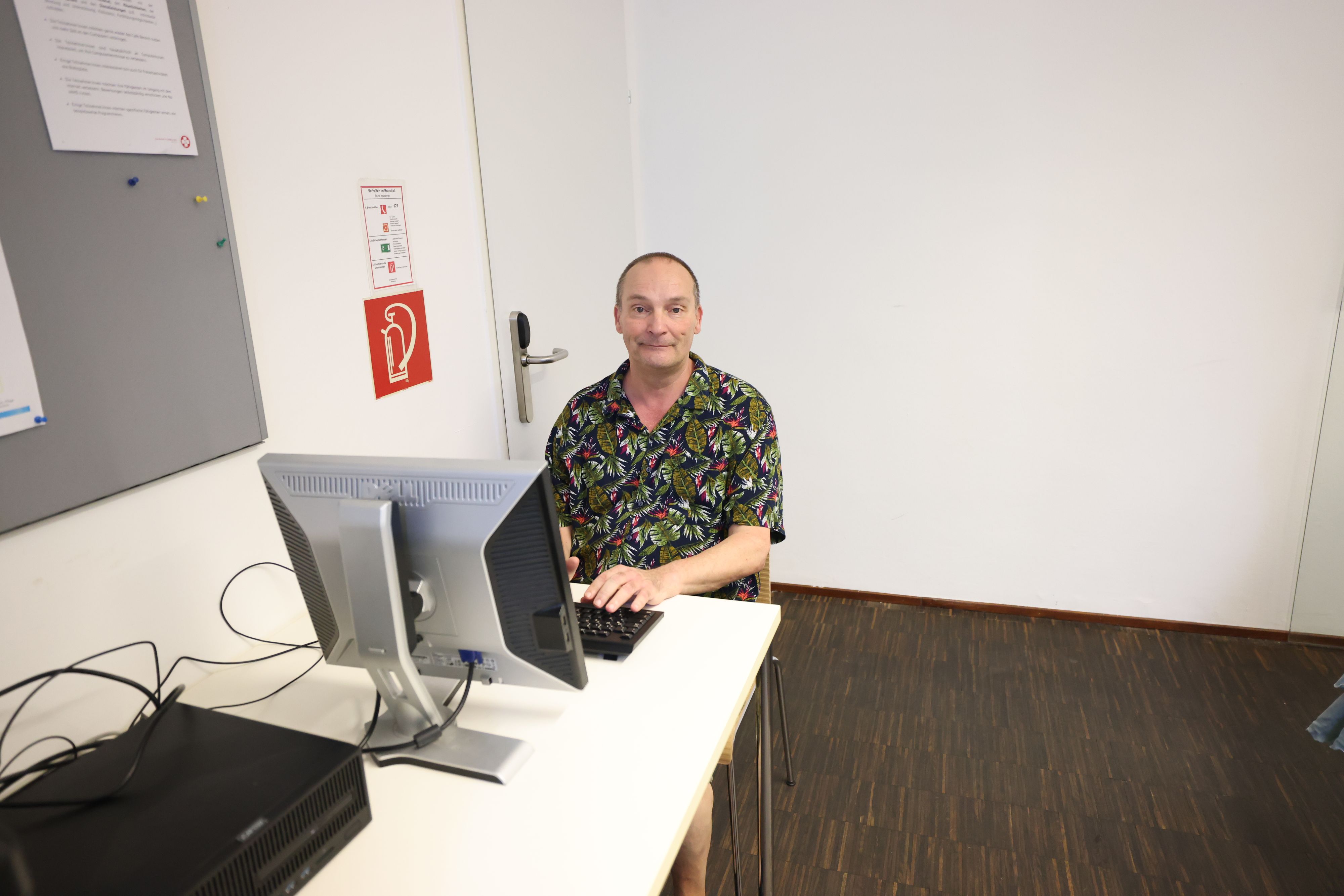 Das Internetcafé Zwischenschritt des Samariterbundes wurde für Christian (58) zur neuen 