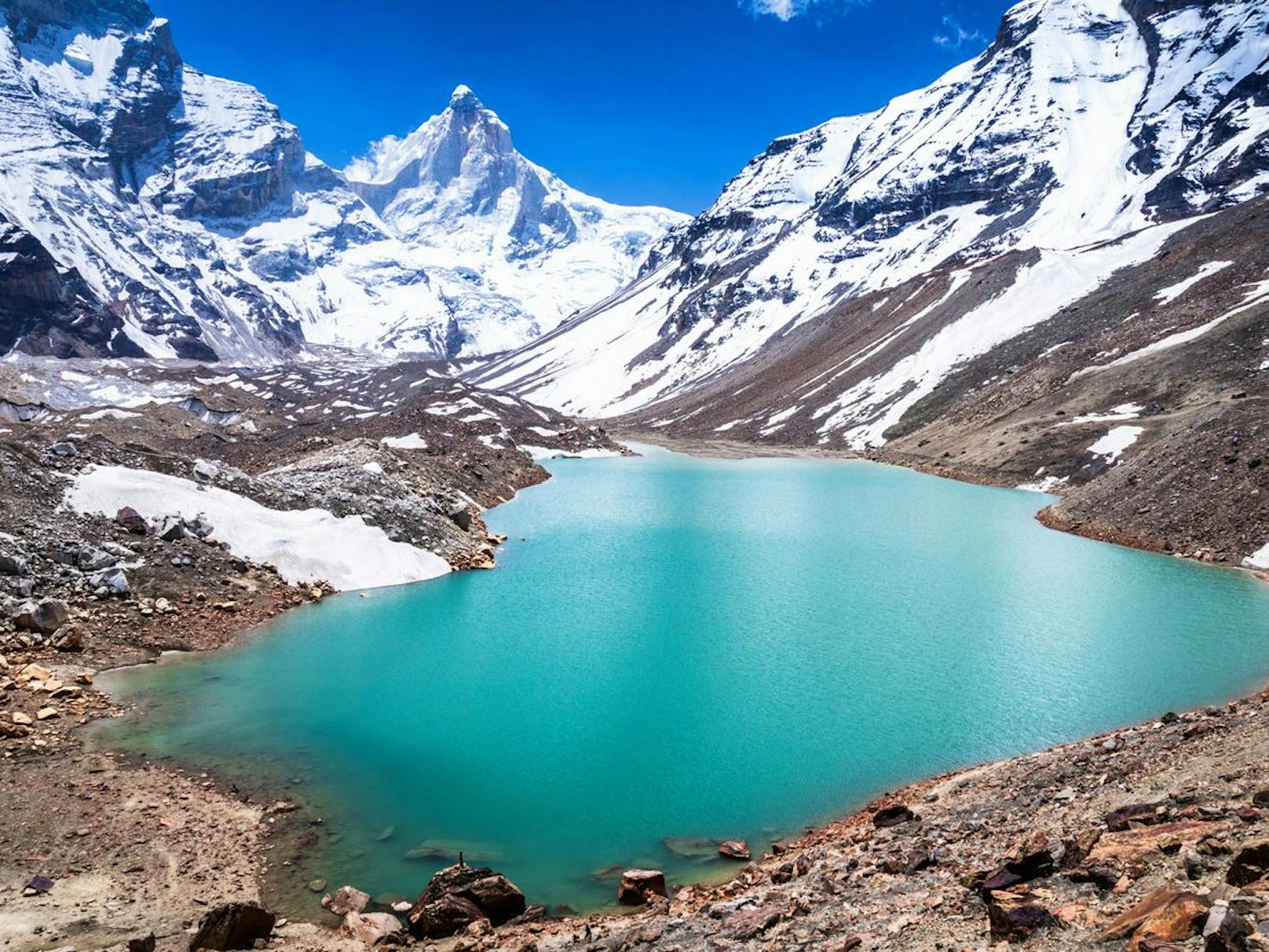 Wissenschafter warnen, dass die Gletscher im Himalaya, die fast zwei Milliarden Menschen mit Wasser versorgen, schneller schmelzen als je zuvor.