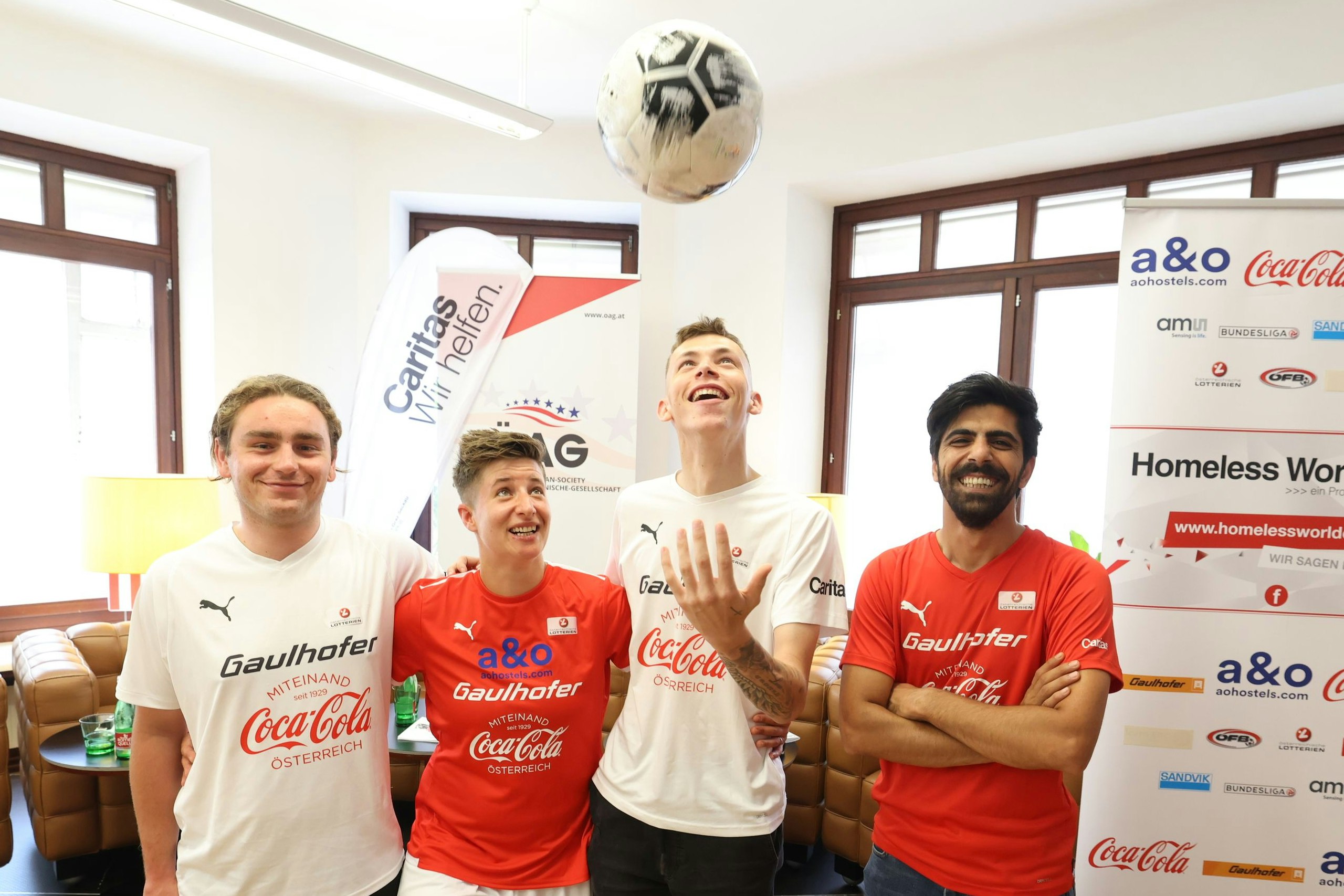 Ein Teil des österreichischen Nationalteams, dass Österreich in diesem Jahr beim Homeless World Cup in Amerika vertreten wird. 