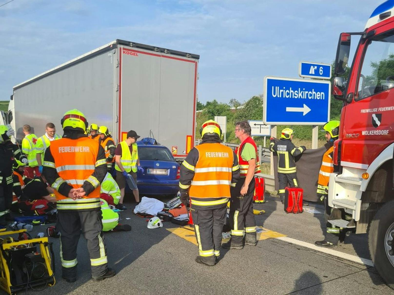 Sie wurde mit dem Rettungshubschrauber ins Spital nach Mistelbach geflogen.