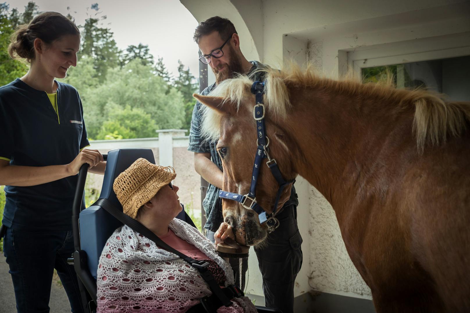 Todkranke Karin durfte ein letztes Mal ihr Pferd sehen