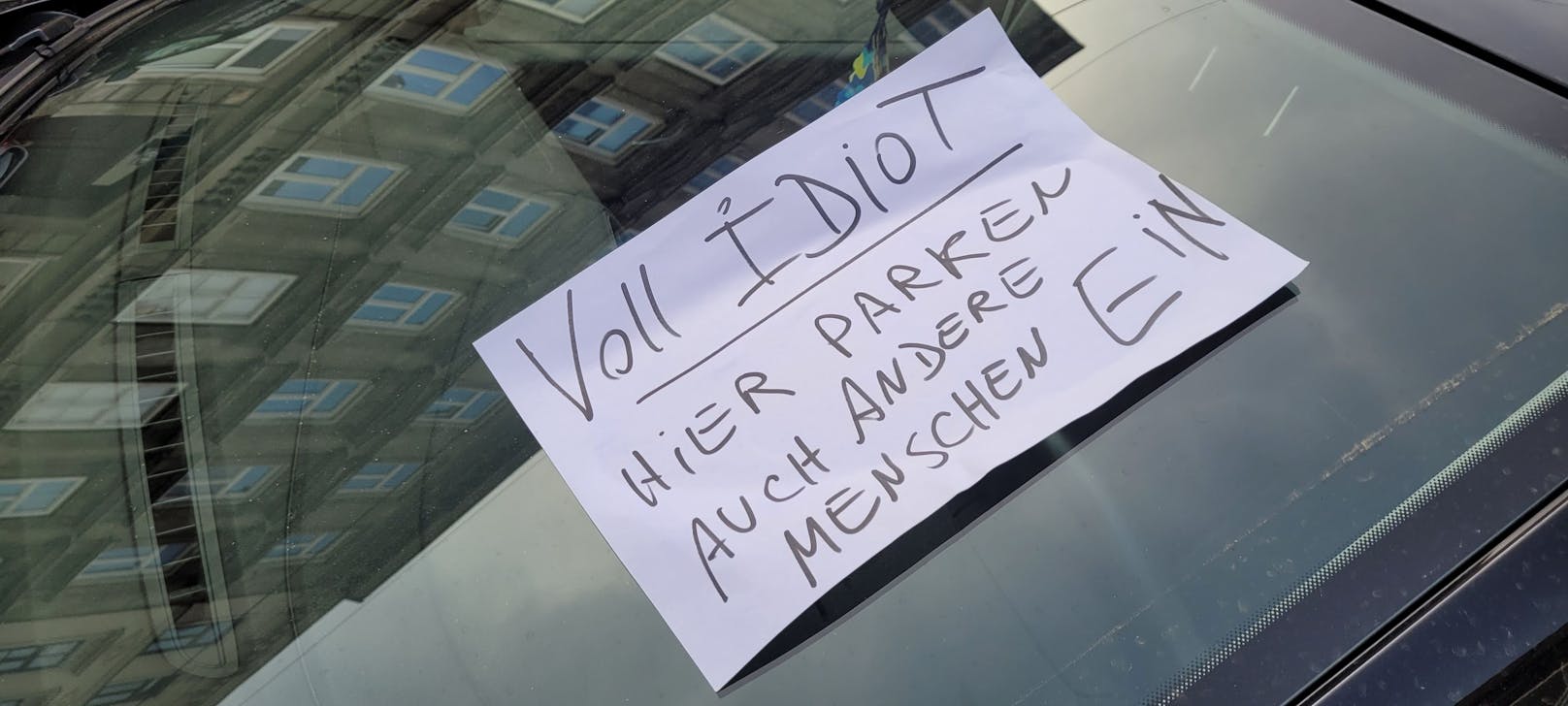 Der Unbekannte verfasste sogar eine Hass-Nachricht.&nbsp;