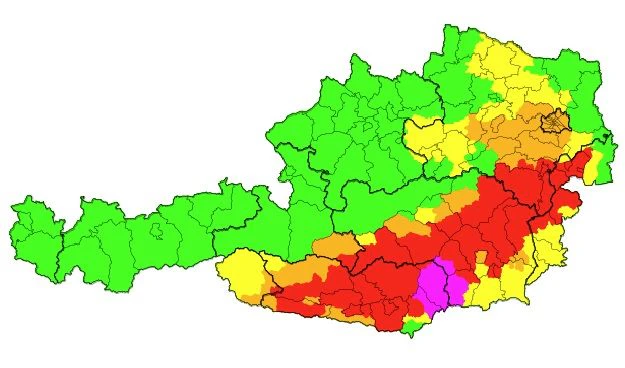 Bei den Unwetter-Warnungen war eindeutig ein Nord-Süd-Gefälle bemerkbar, wie ein Blick auf die Unwetter-Karte vom Freitag zeigt.&nbsp;