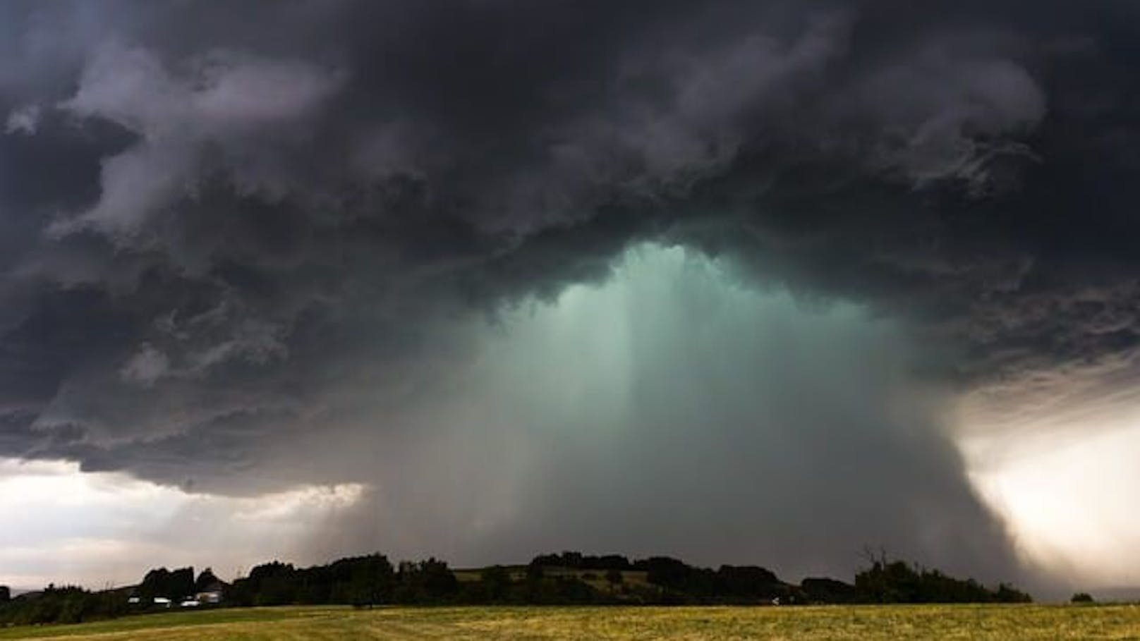 Österreich muss sich auf schwere Gewitter einstellen.