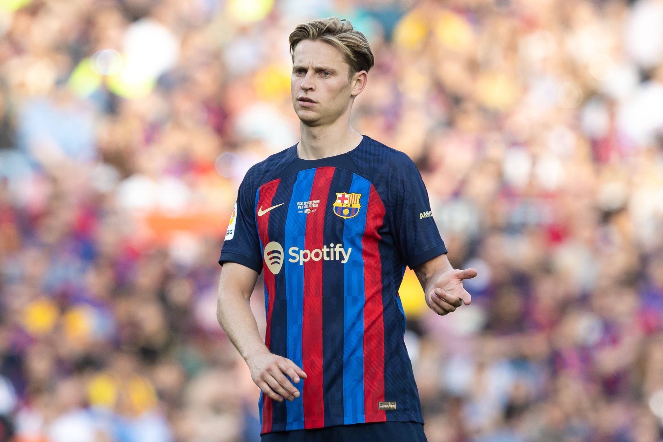 Bayern München ist an Frenkie de Jong interessiert. 