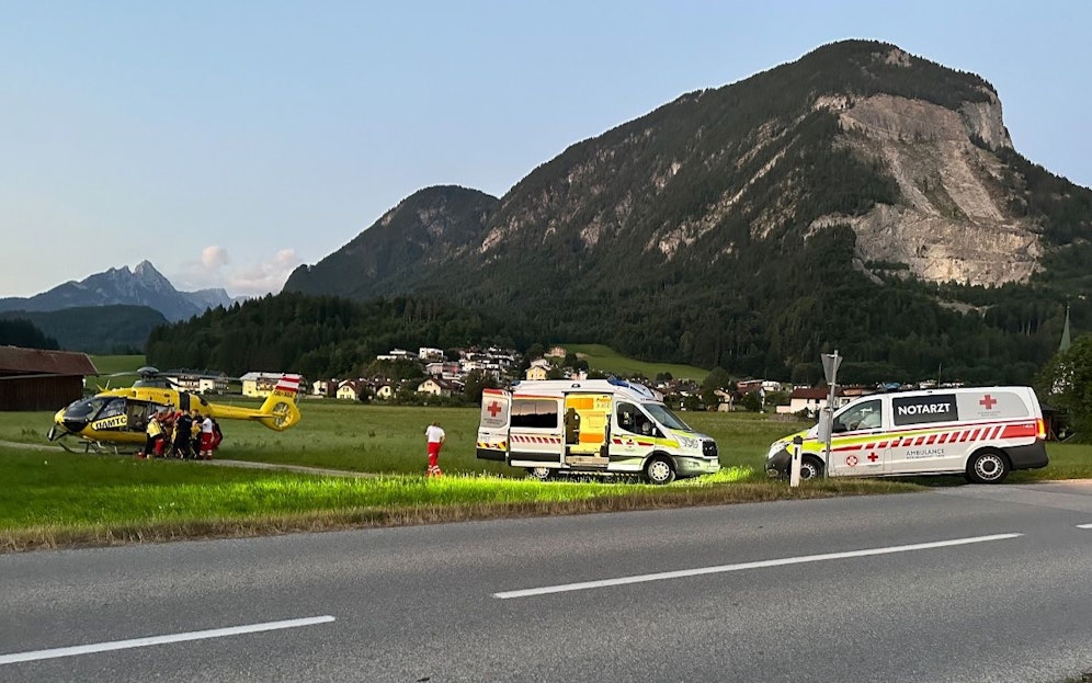 Der Mann wurde mit schweren Verletzungen in die Klinik Innsbruck geflogen, dort verstarb der 63-Jährige.