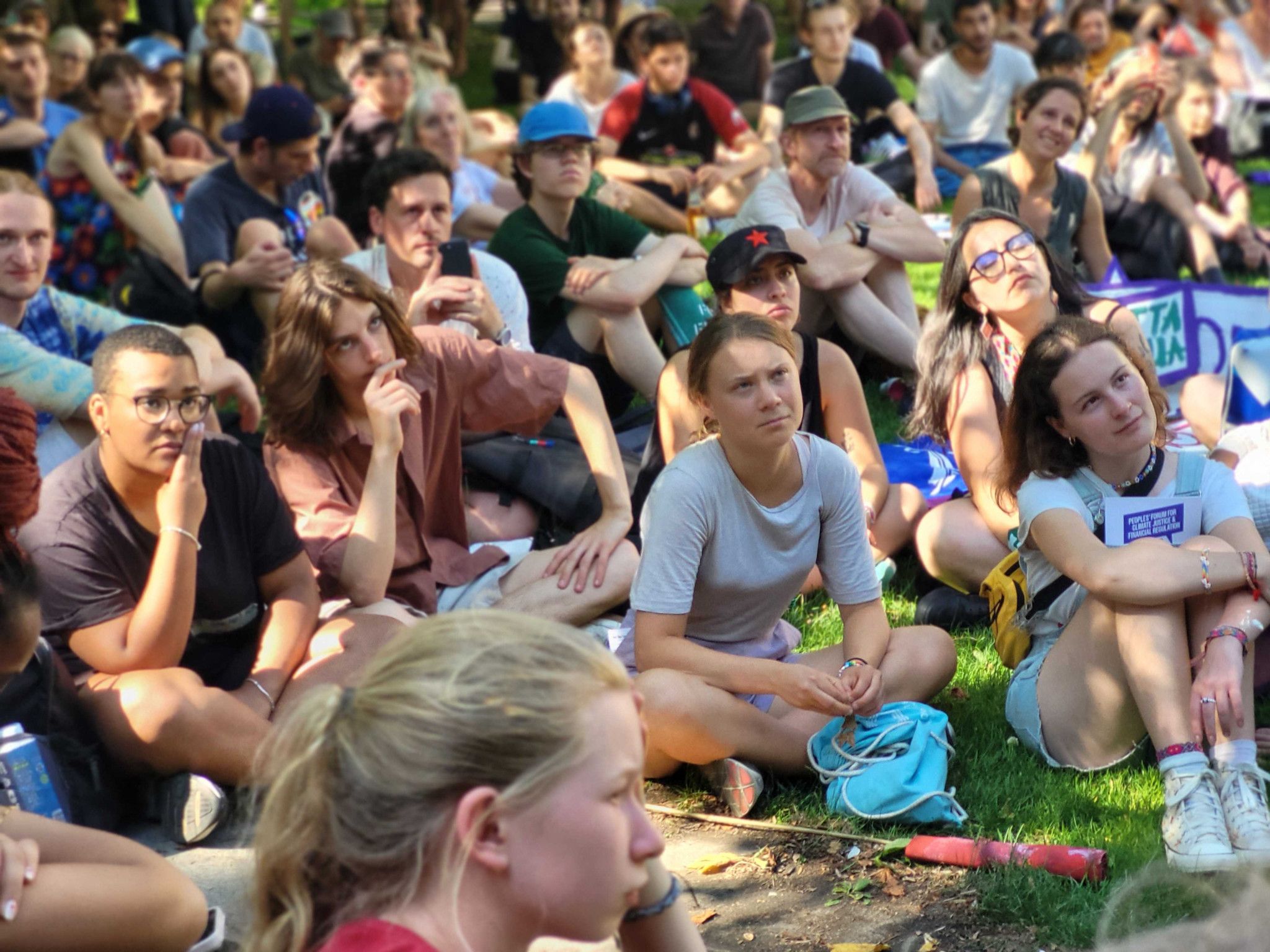Lauschen statt reden: Greta Thunberg (20) besuchte am Samstag Klimaaktivisten in Basel.
