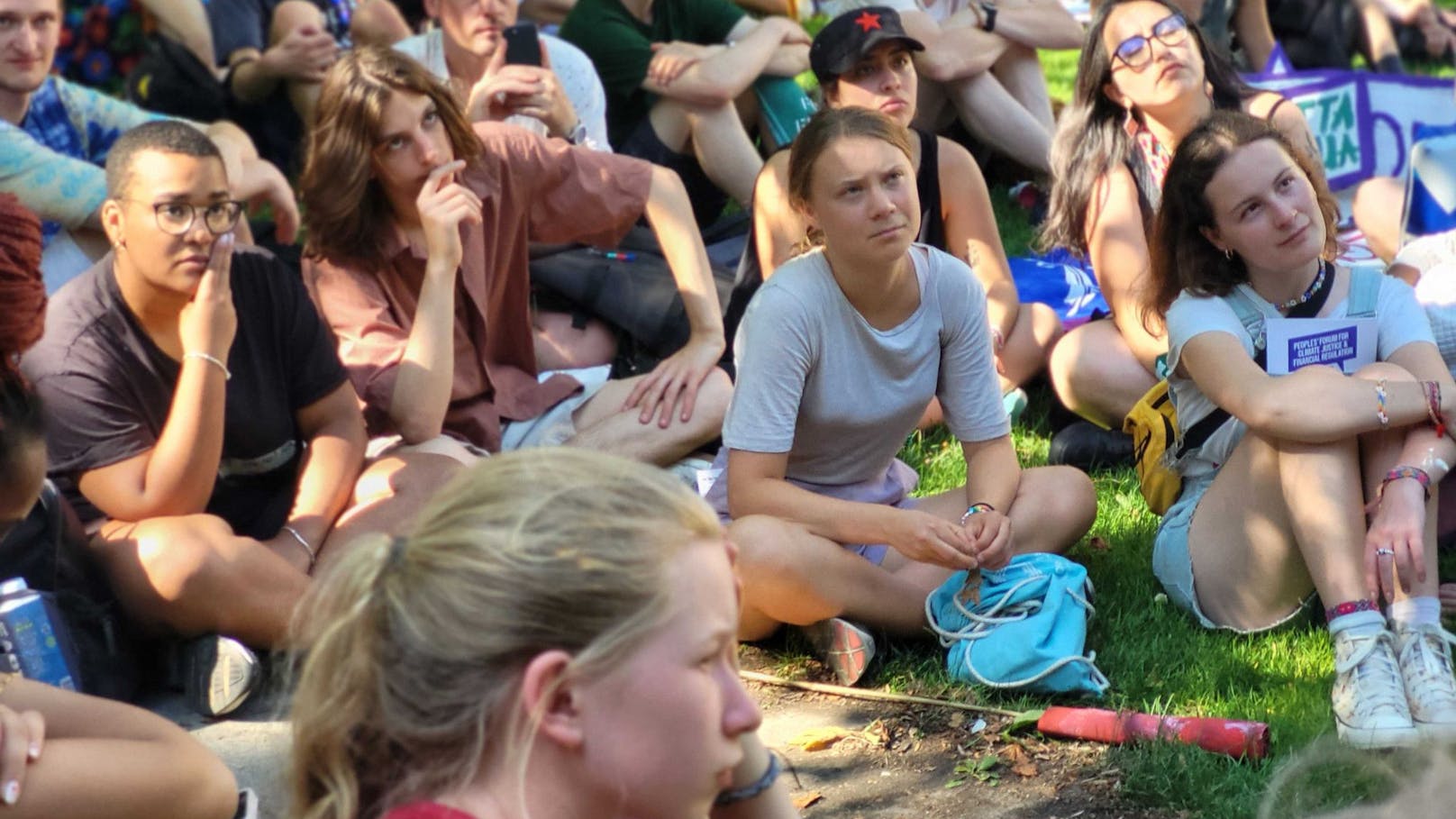 Lauschen statt reden: Greta Thunberg (20) besuchte am Samstag Klimaaktivisten in Basel.