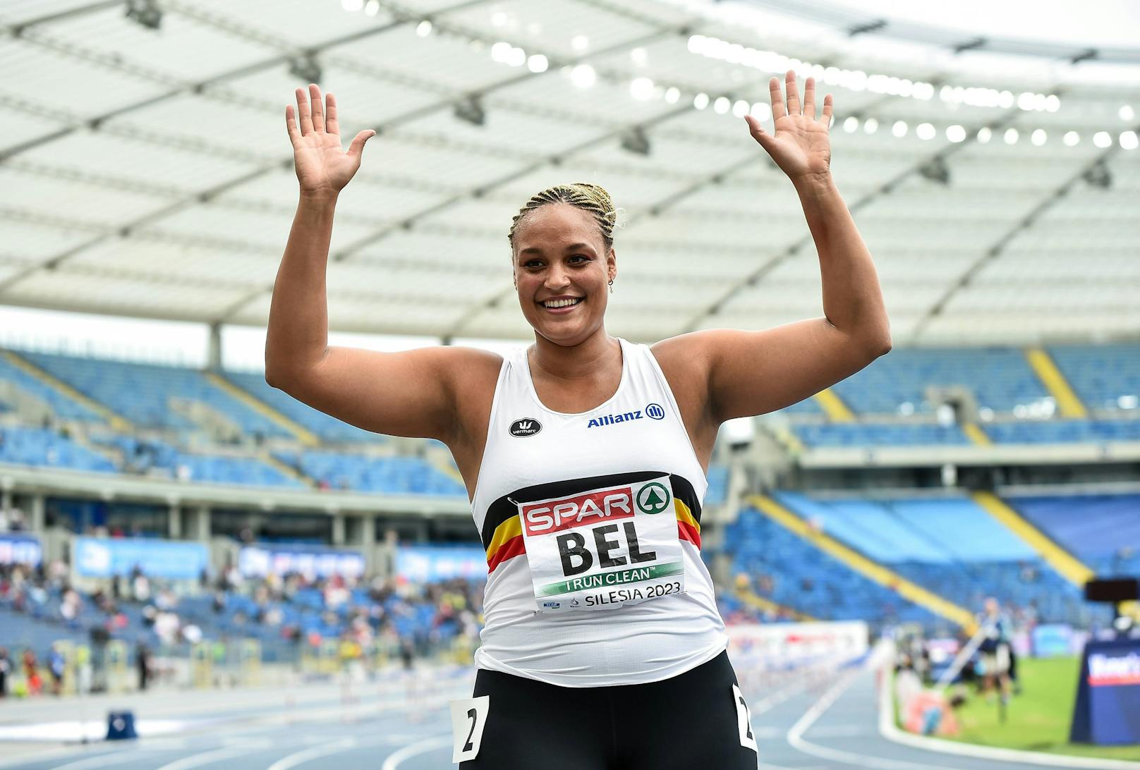 Die belgische Kugelstoßerin Jolien Maliga Boumkwo (29) startete am 24. Juni 2023 bei den European Games in Krakau beim 100-Meter-Hürdenlauf. Die Aufnahmen davon gingen viral. 