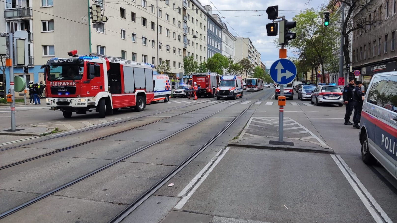 Berufsfeuerwehr und Berufsrettung rückten am 26. April zu einem Großeinsatz aus.