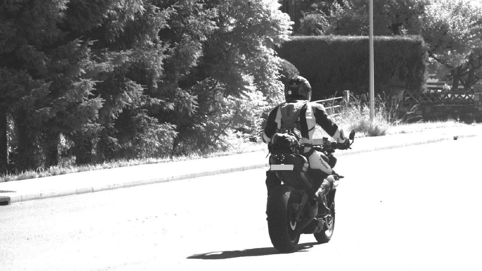 Biker rasen mit 193 km/h – jetzt ist Duo den Schein los