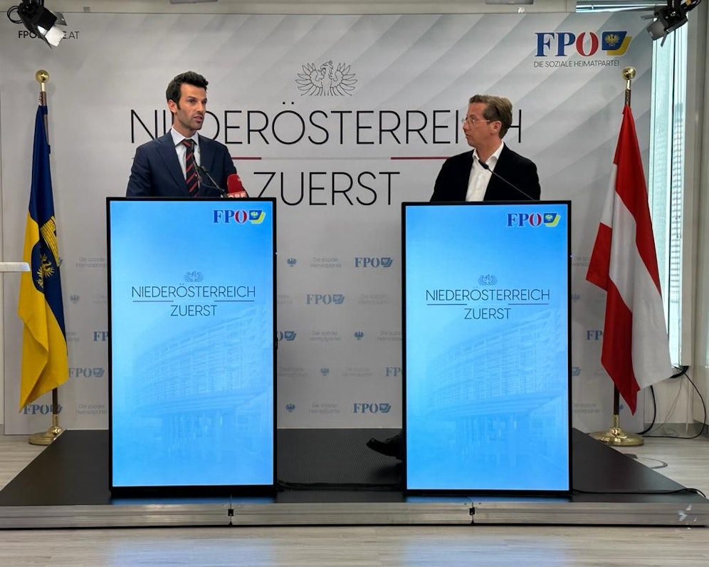 FP-Landesvize Udo Landbauer (l.) mit Klub-Chef Reinhard Teufel.