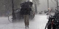 Regen-Walze überrollt jetzt Österreich und knipst Sonne aus