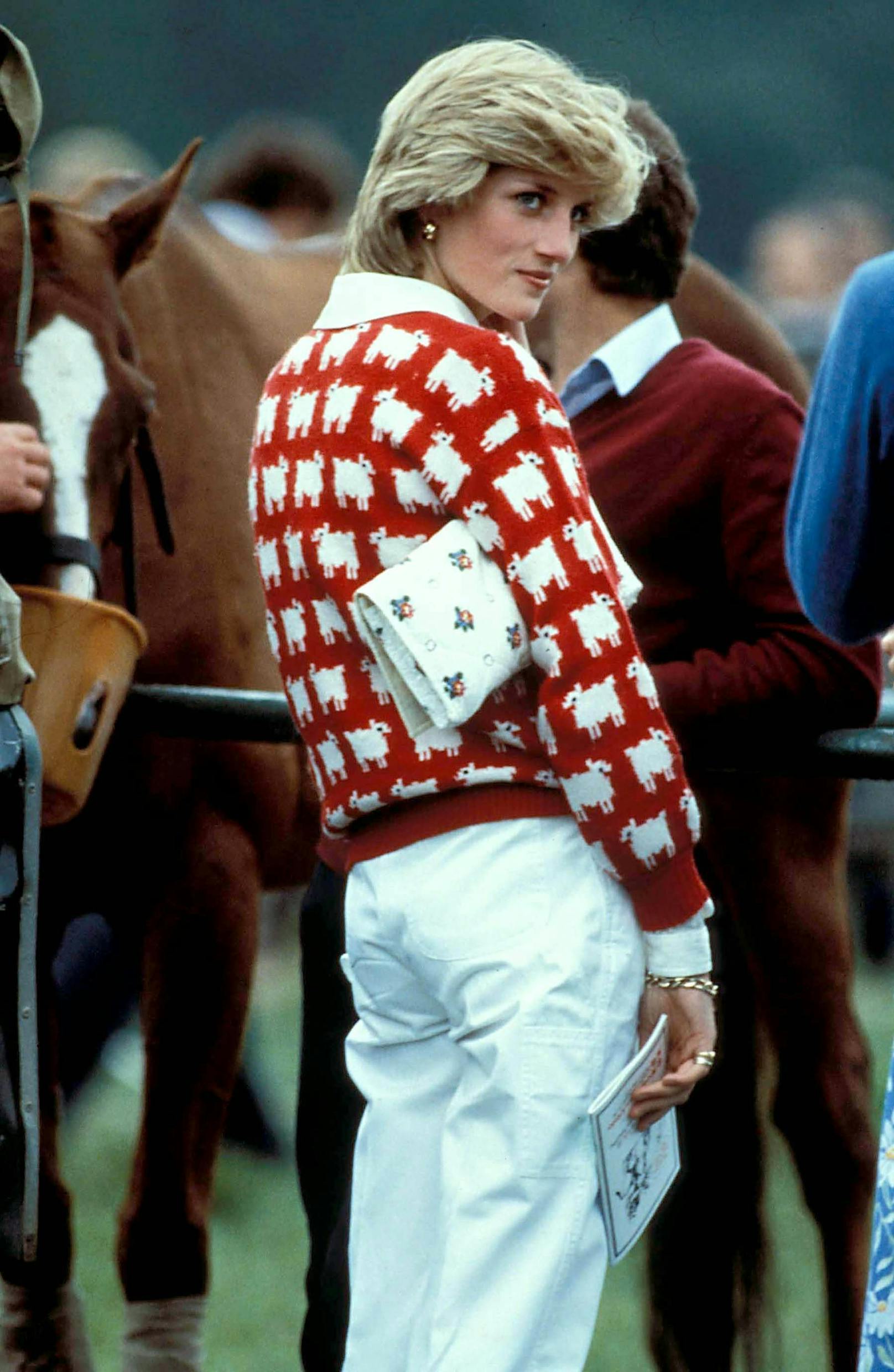 Prinzessin Diana hatte den Pullover von "Warm &amp; Wonderful" schlagartig berühmt und zum Kult-Objekt gemacht. Sie trug das gute Stück am liebsten zu blauen oder weißen Jeans und immer roten Pumps.