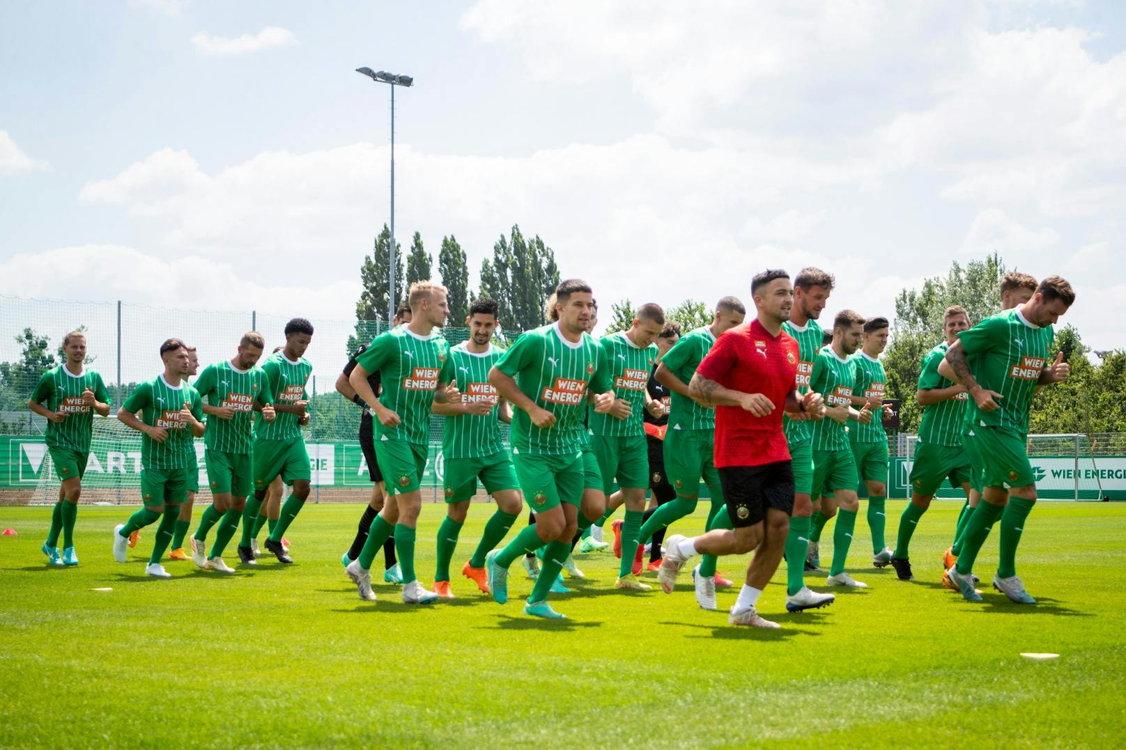 Rapid schwitzt ab sofort im neuen Trainingszentrum im Wiener Prater.