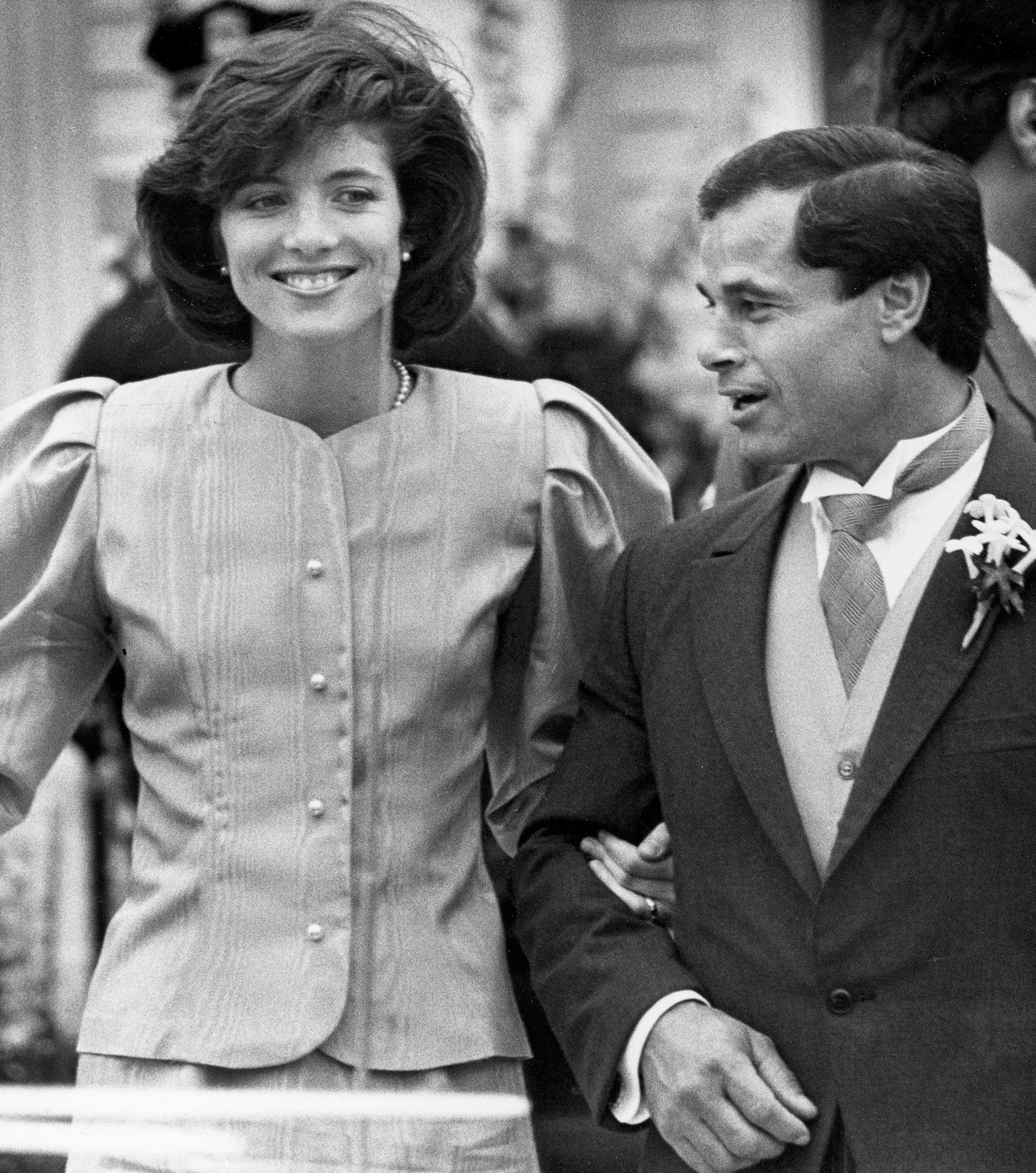 Caroline Kennedy und Franco Columbu nach der Hochzeit von Schwarzenegger im Jahr 1986.