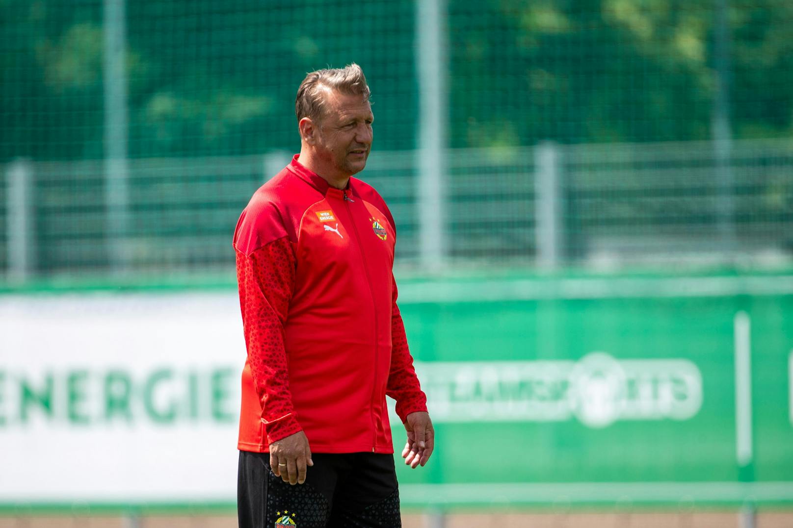 Trainer Zoran Barisic kündigte "die härteste Vorbereitung" an.