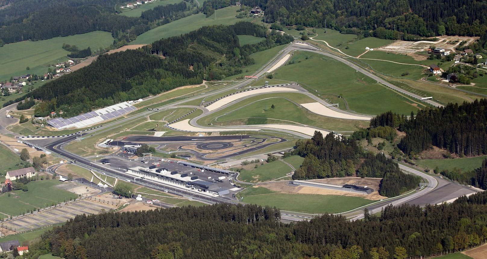 Auf dem Red Bull Ring wird ein eigenes Kraftwerk errichtet. 